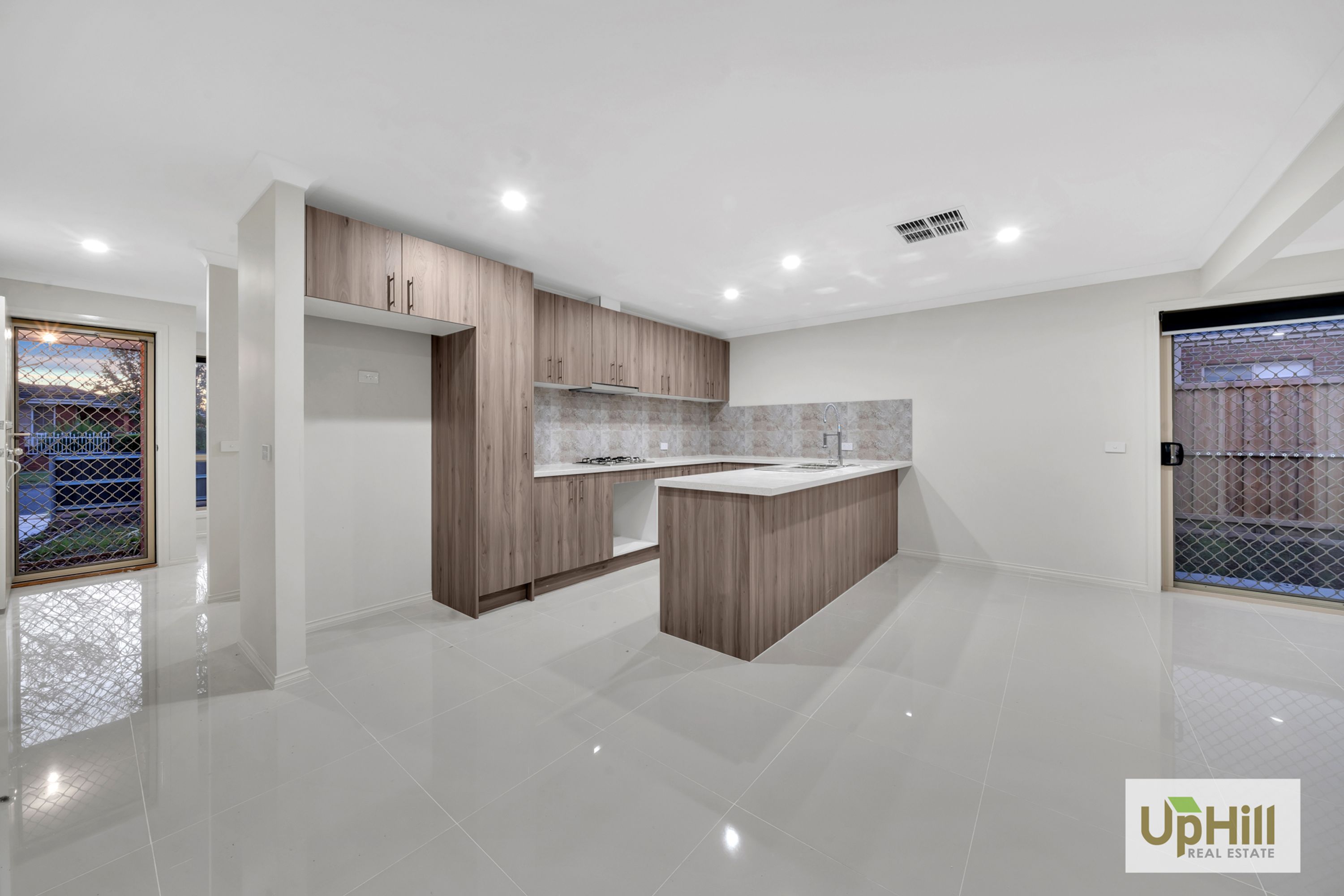 2D Henry street, Pakenham - Thumbnail 5