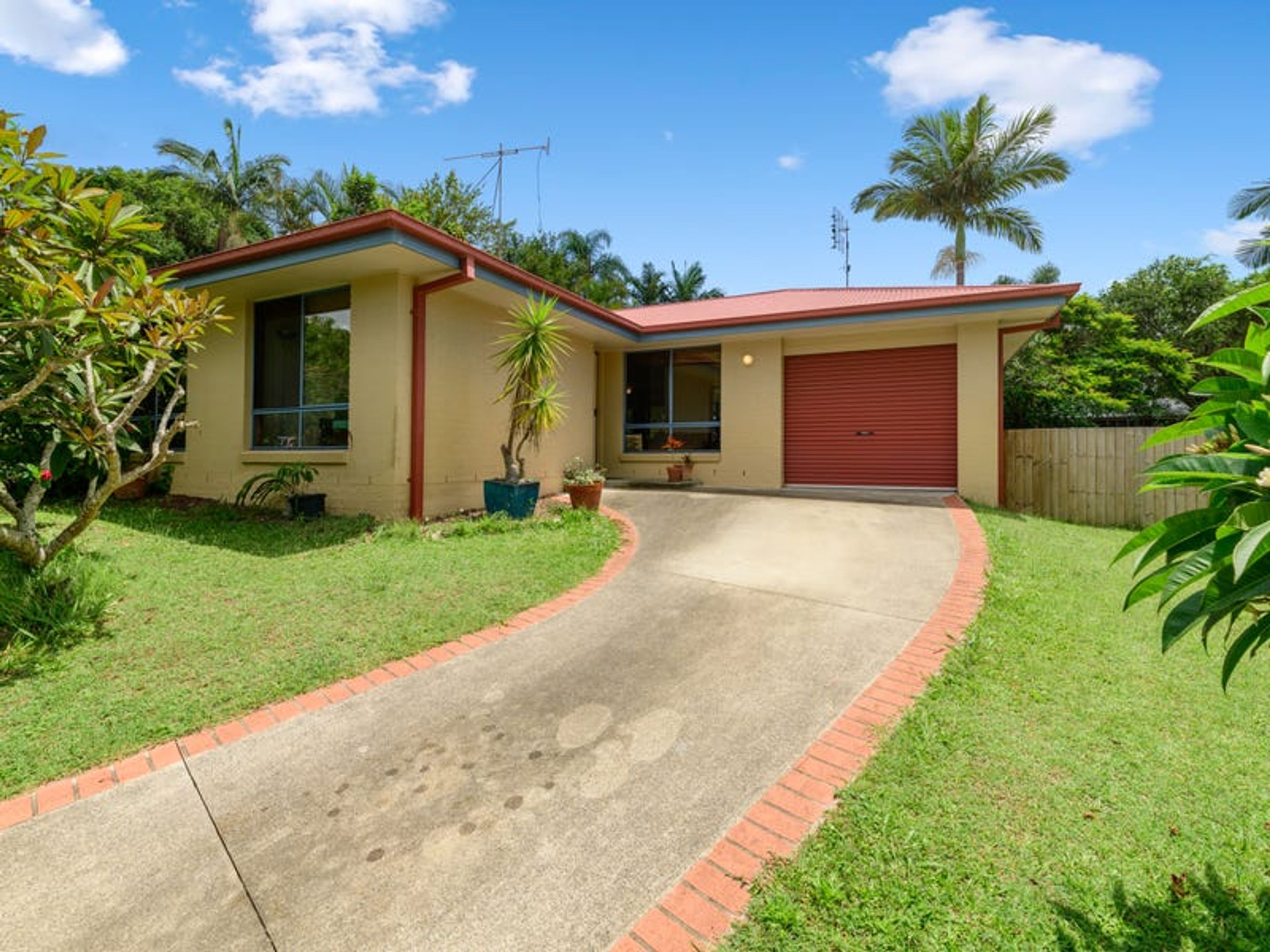 23 Corkwood Crescent, Suffolk Park, NSW 2481 - Image 1