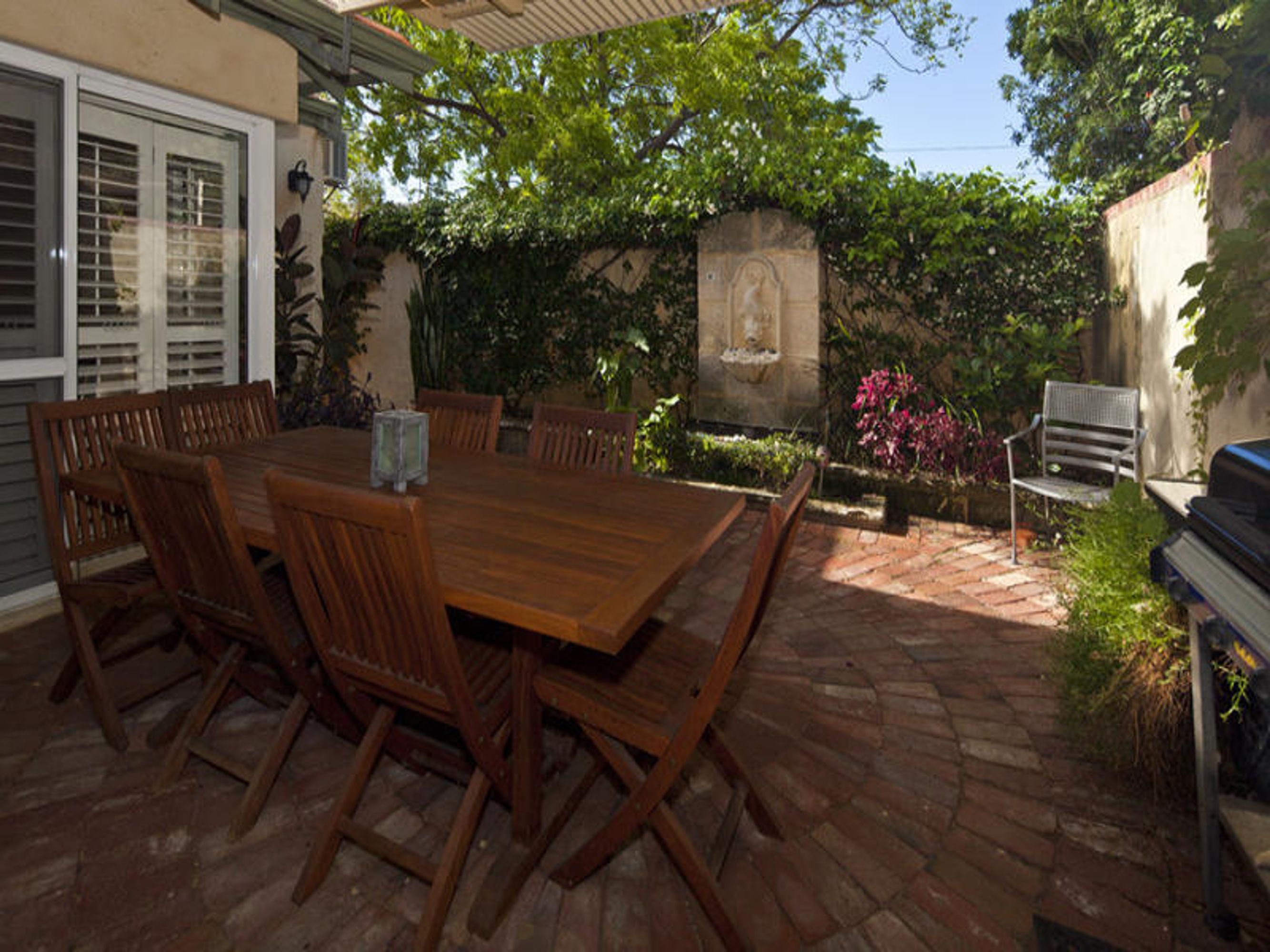 2/25 Barnfield Road, Claremont, WA 6010, Claremont - Thumbnail 3