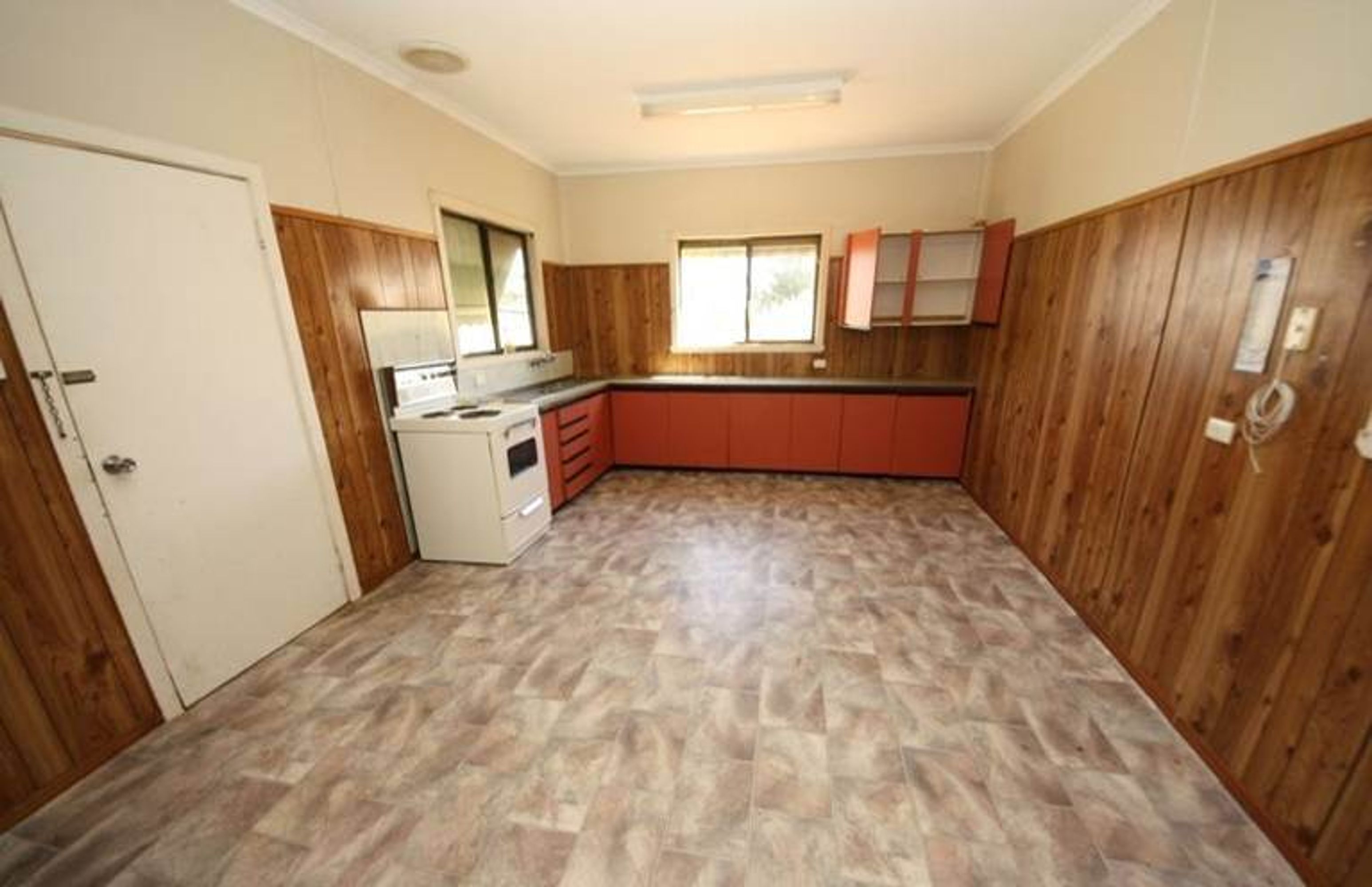20 Park Street, Nhill VIC 3418, Nhill - Thumbnail 2