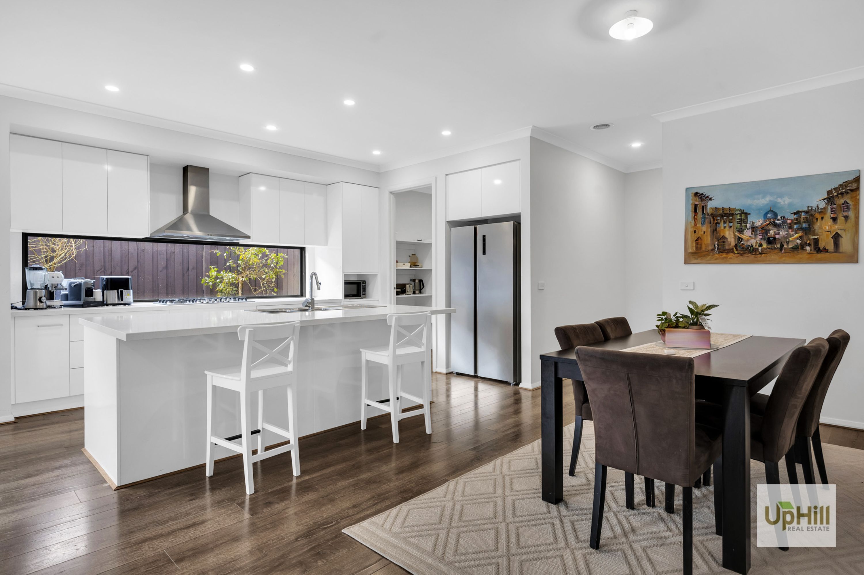 26 Barley Cres, Clyde North - Thumbnail 2