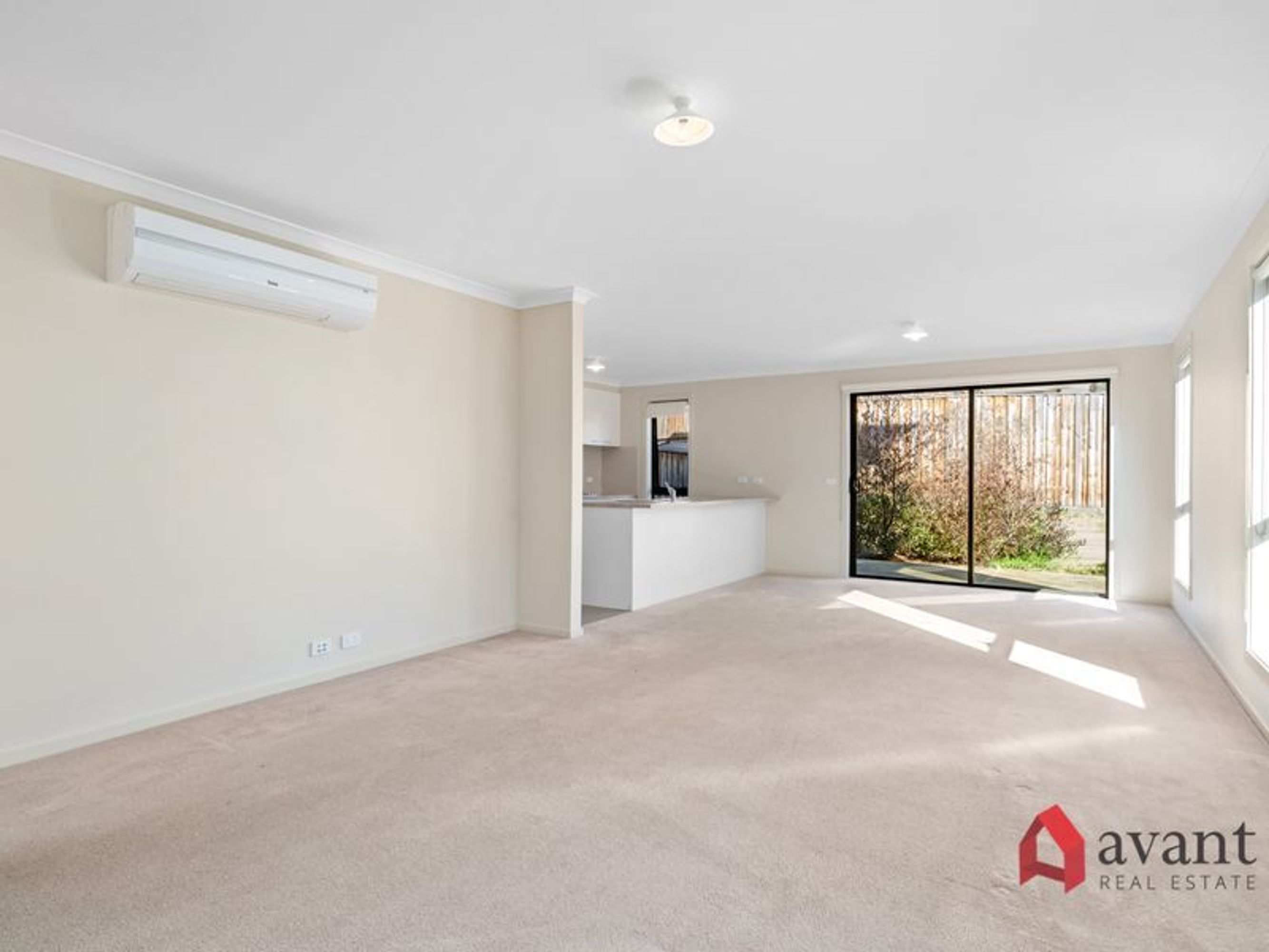 119 Spriggs Drive, Croydon - Thumbnail 4