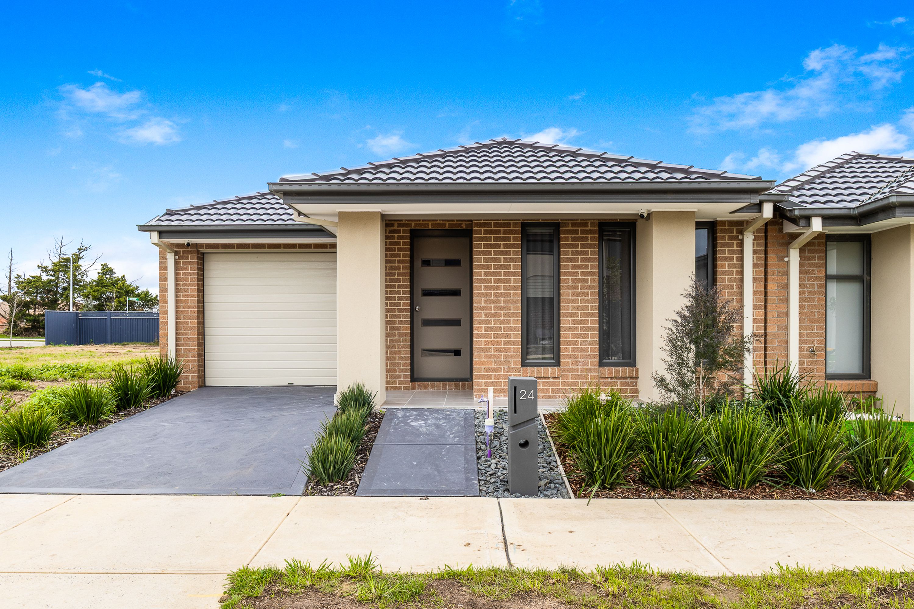 24 Clelland Way, Clyde North - Image 1