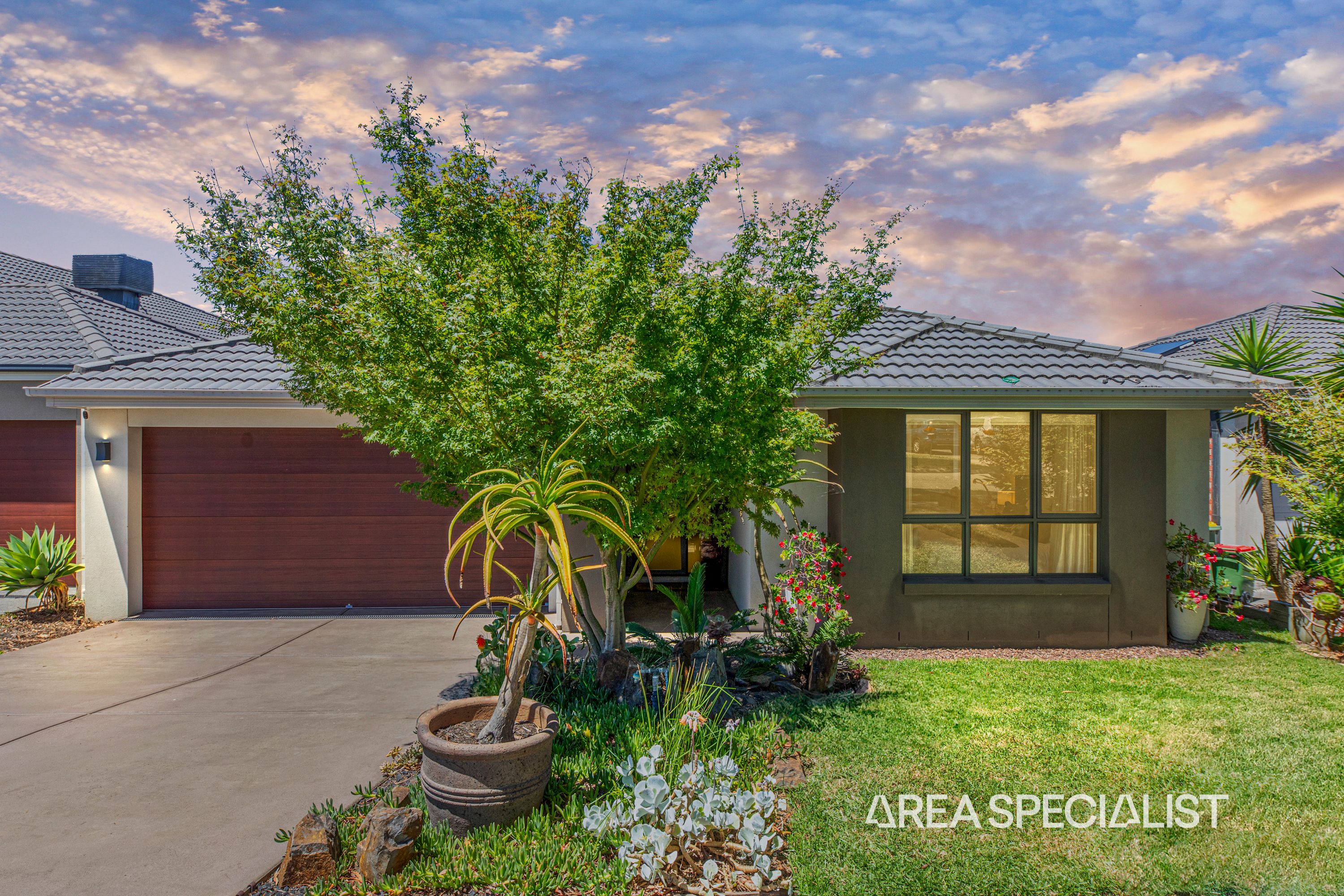 12 Half Moon Crescent, Pakenham - Thumbnail 2