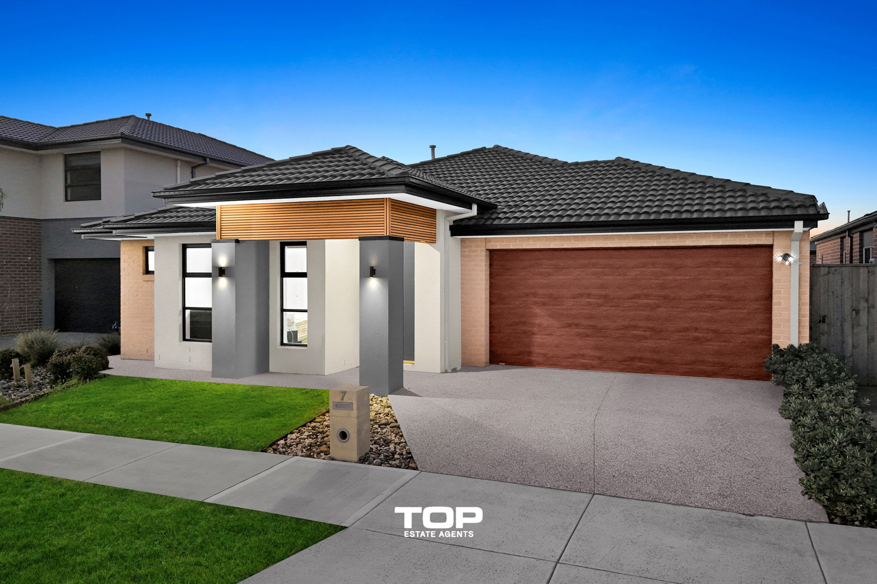 7 Boyce Circuit, Clyde North - Thumbnail 3