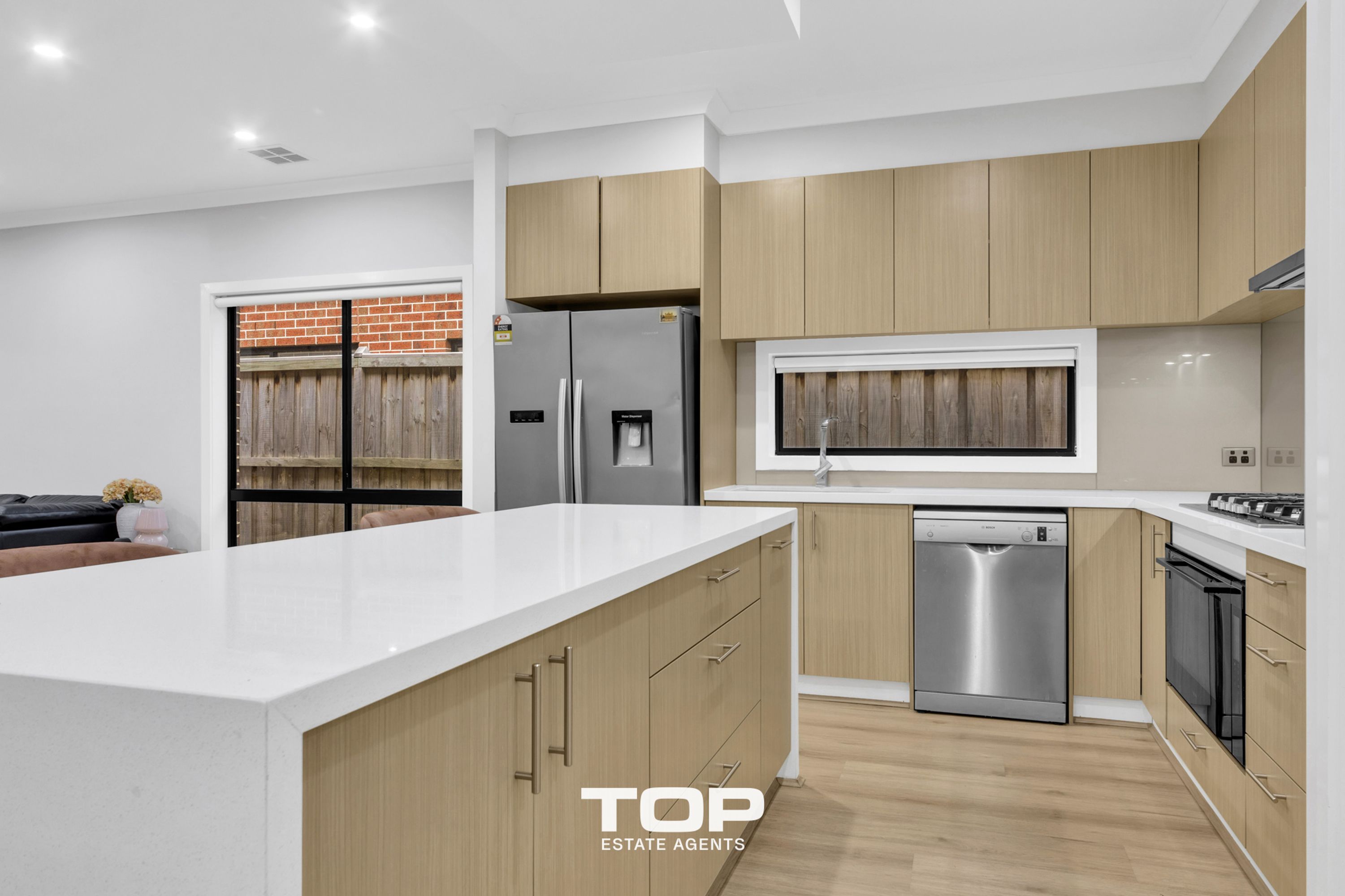 263 Saint Germain Boulevard, Clyde North - Thumbnail 5