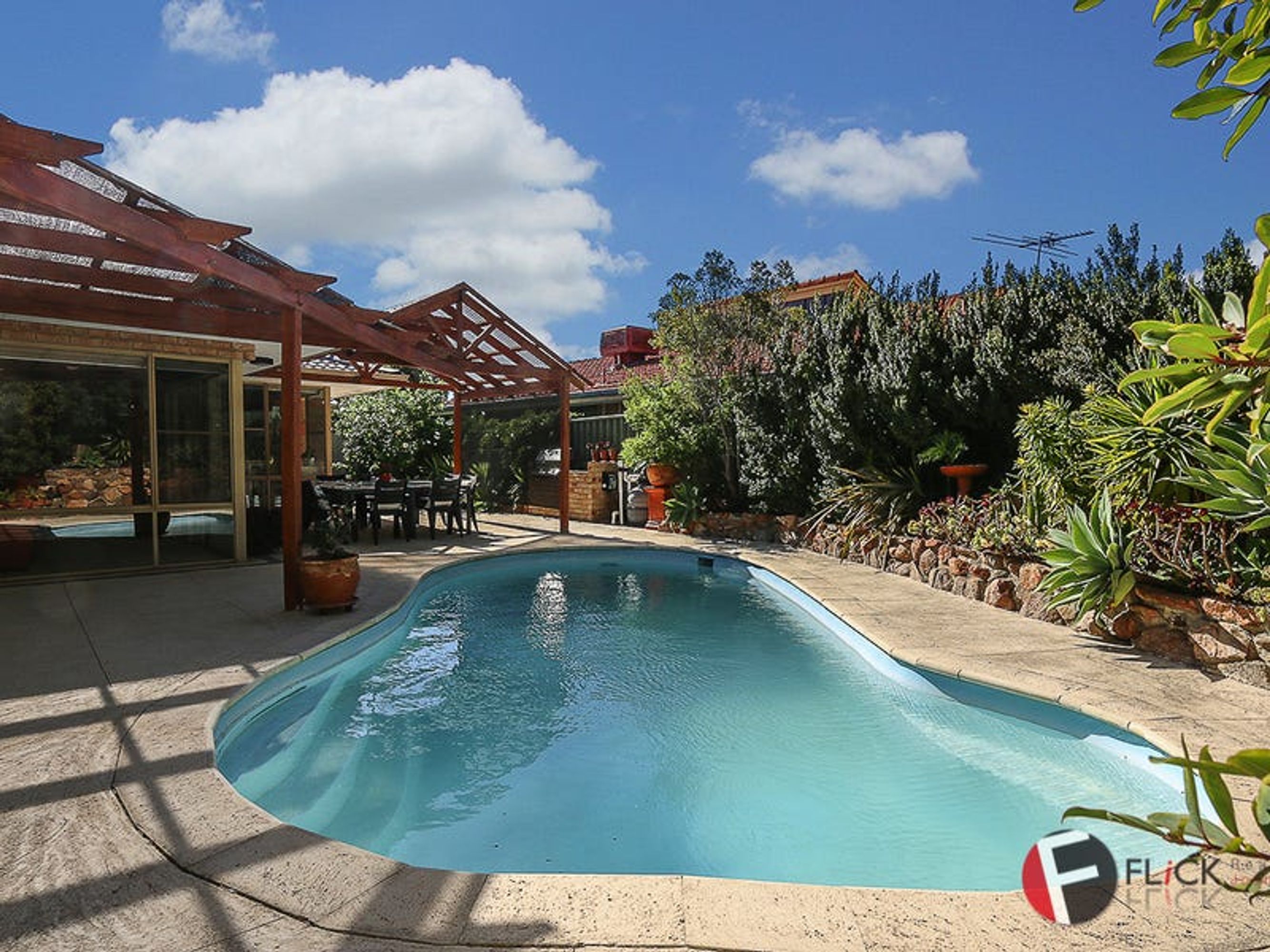 18 Tiller Rd, Ocean Reef, Ocean Reef - Thumbnail 2