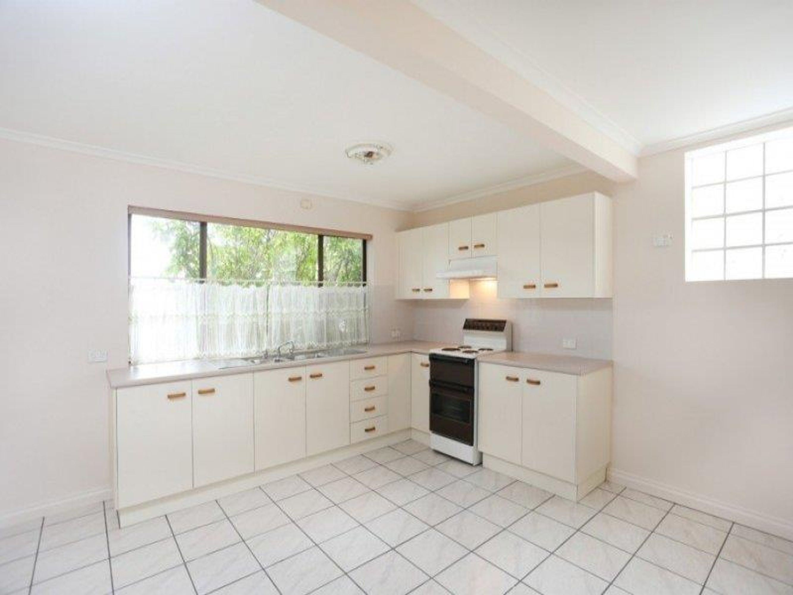 11 Hiawatha Road, Minnie Water - Thumbnail 7