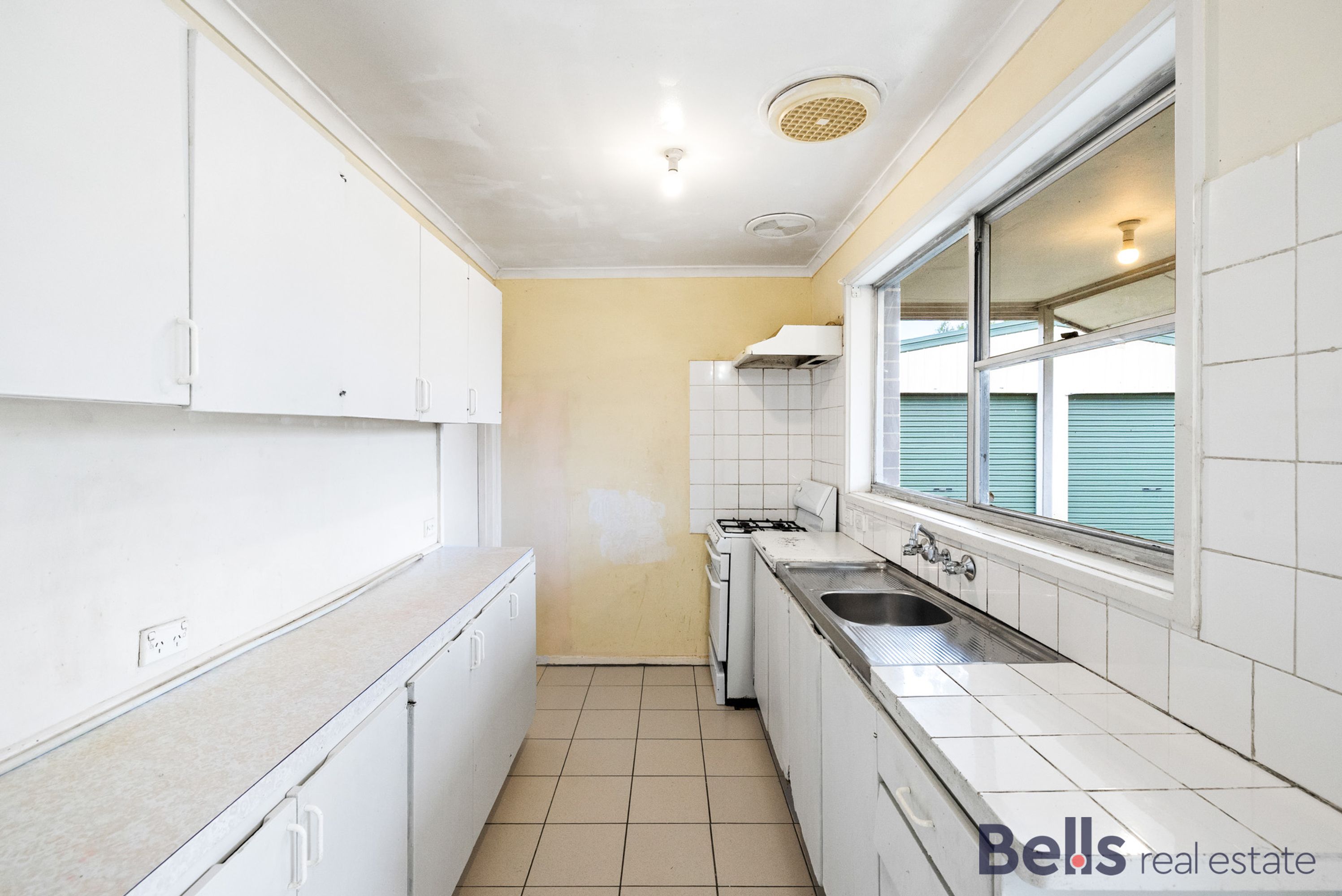 37 Learmonth Crescent, Sunshine West - Thumbnail 2