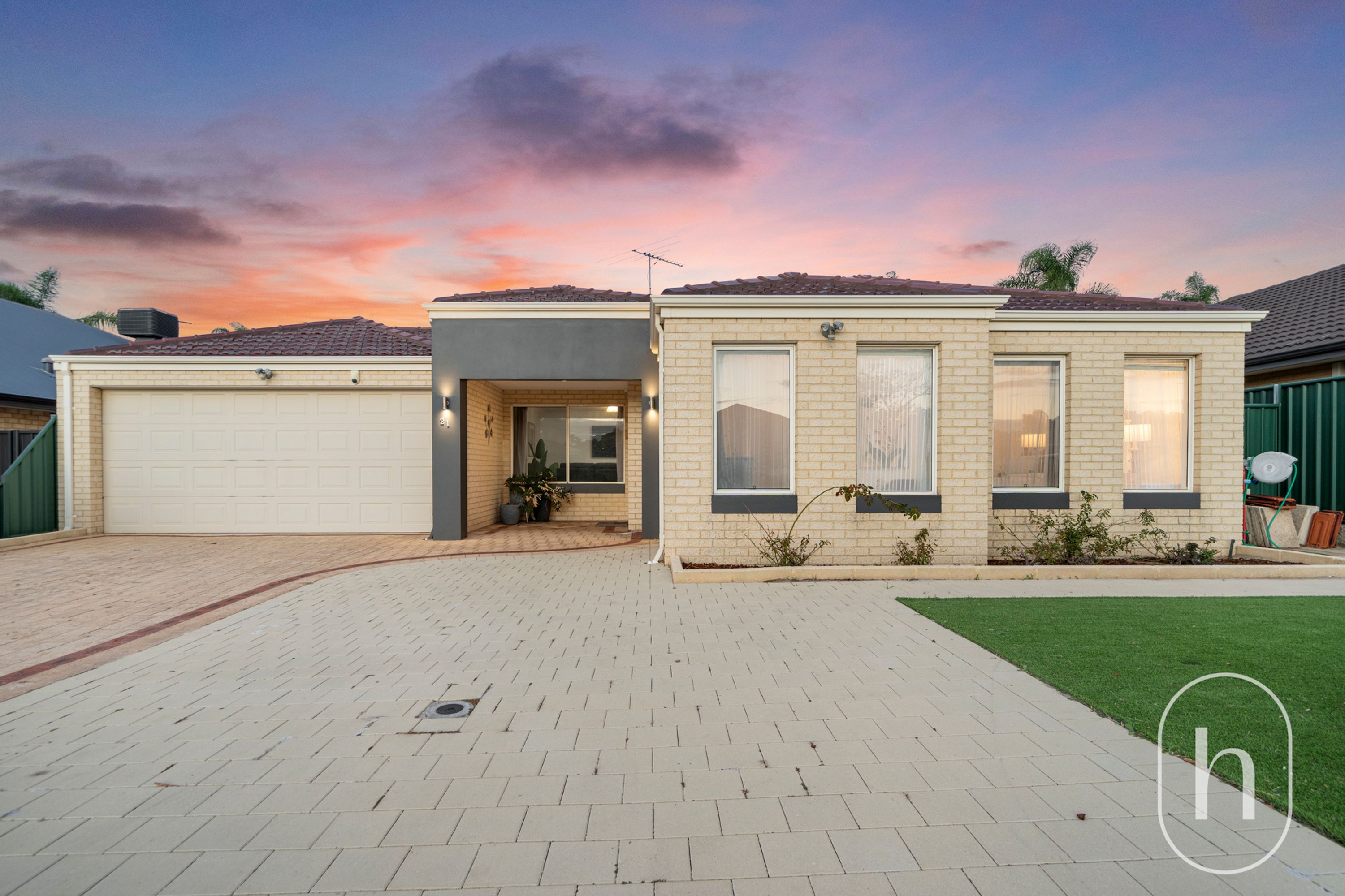 21 James Gilmour Way, Darch - Thumbnail 5