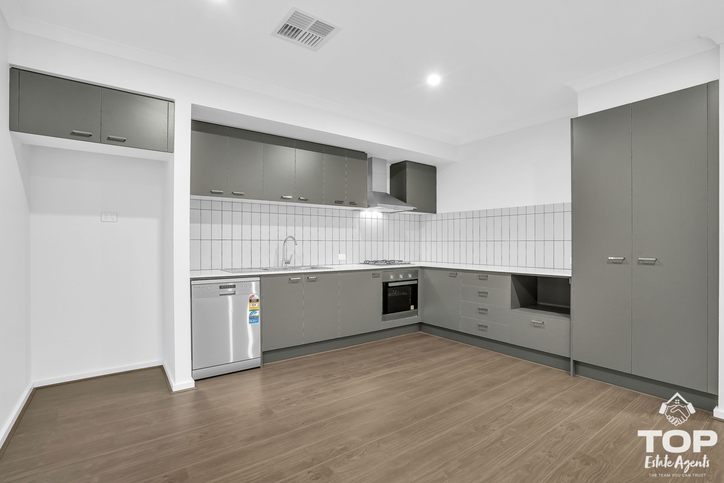 15 Hedgeley Avenue, Deanside - Thumbnail 4