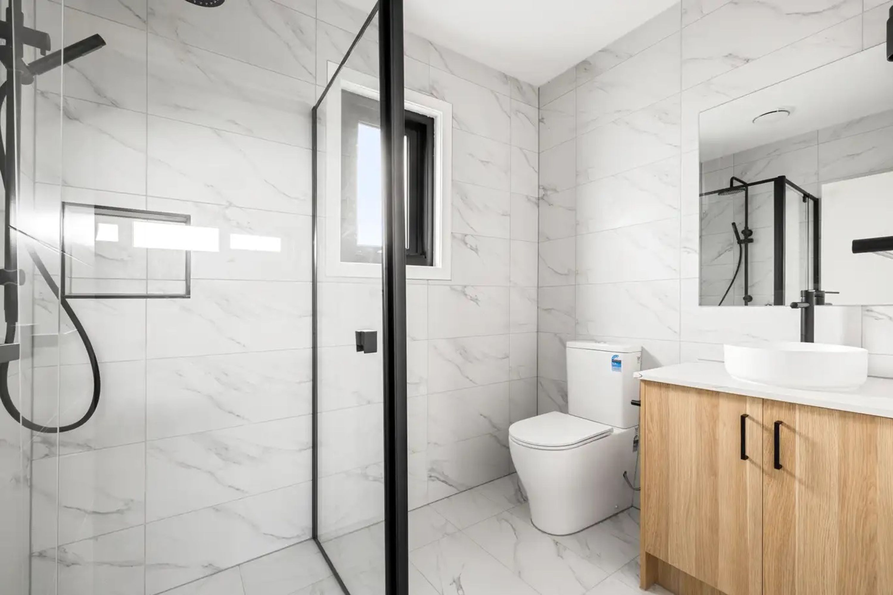 3 & 2/48 Douglas Avenue, St Albans VIC 3021, St Albans - Thumbnail 5