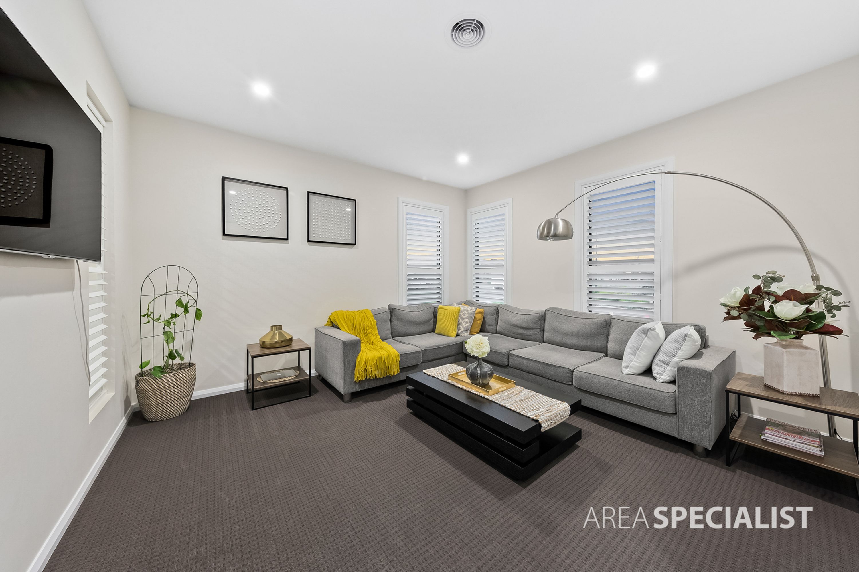 2 Sassafras Way, Aintree VIC 3336, Aintree - Thumbnail 3