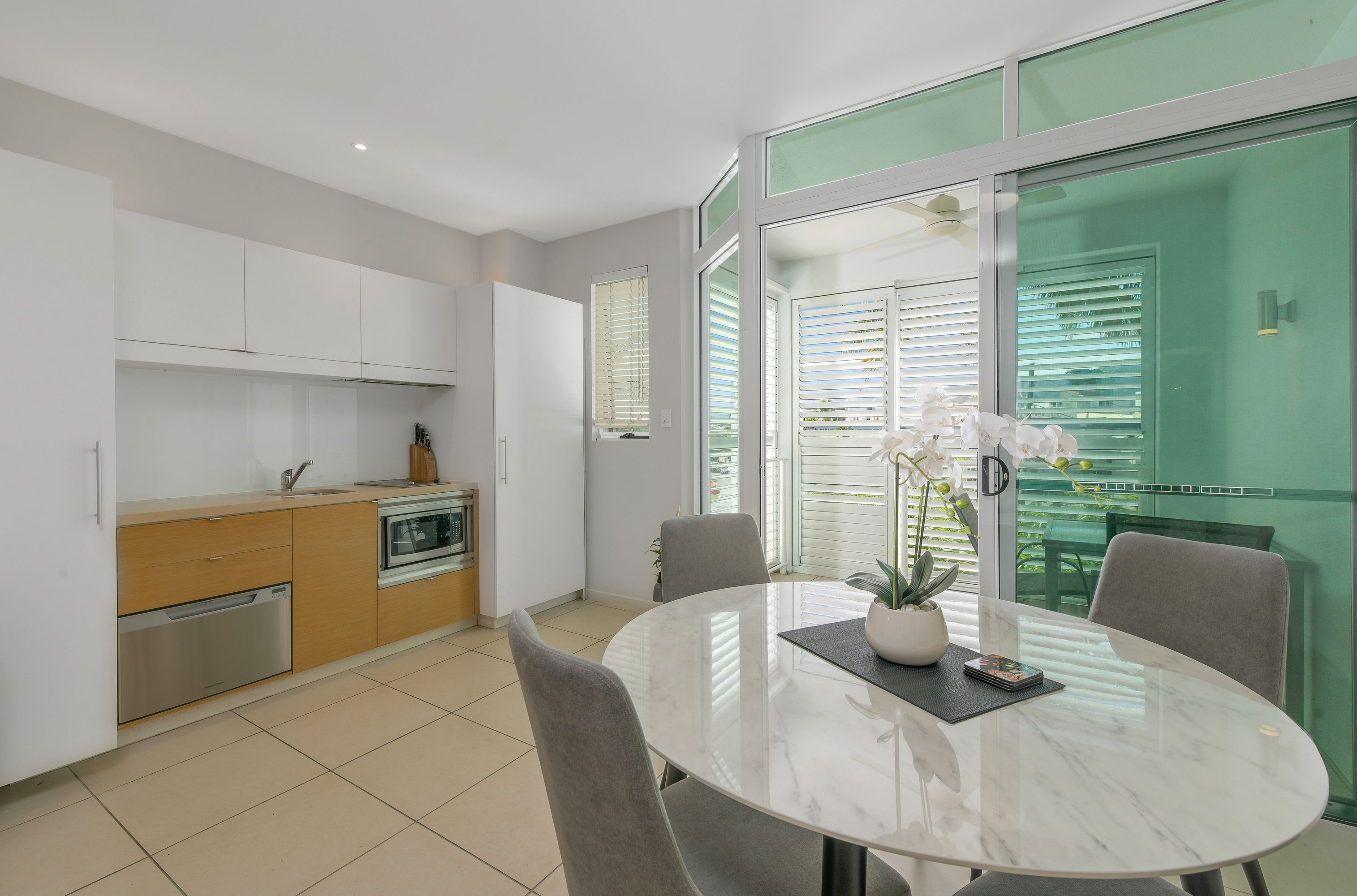 23/199-201 Lake Street, Cairns City - Thumbnail 3