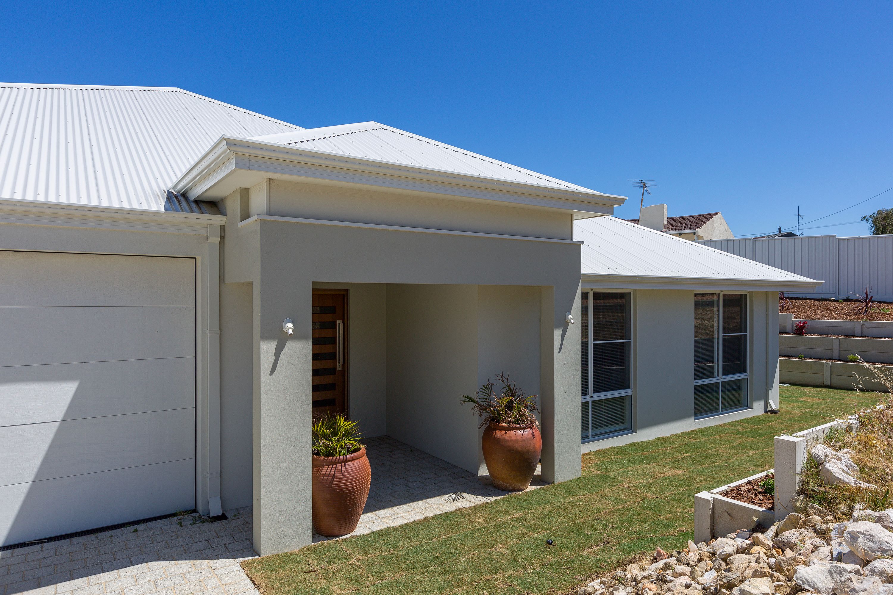22 Forrest Grove