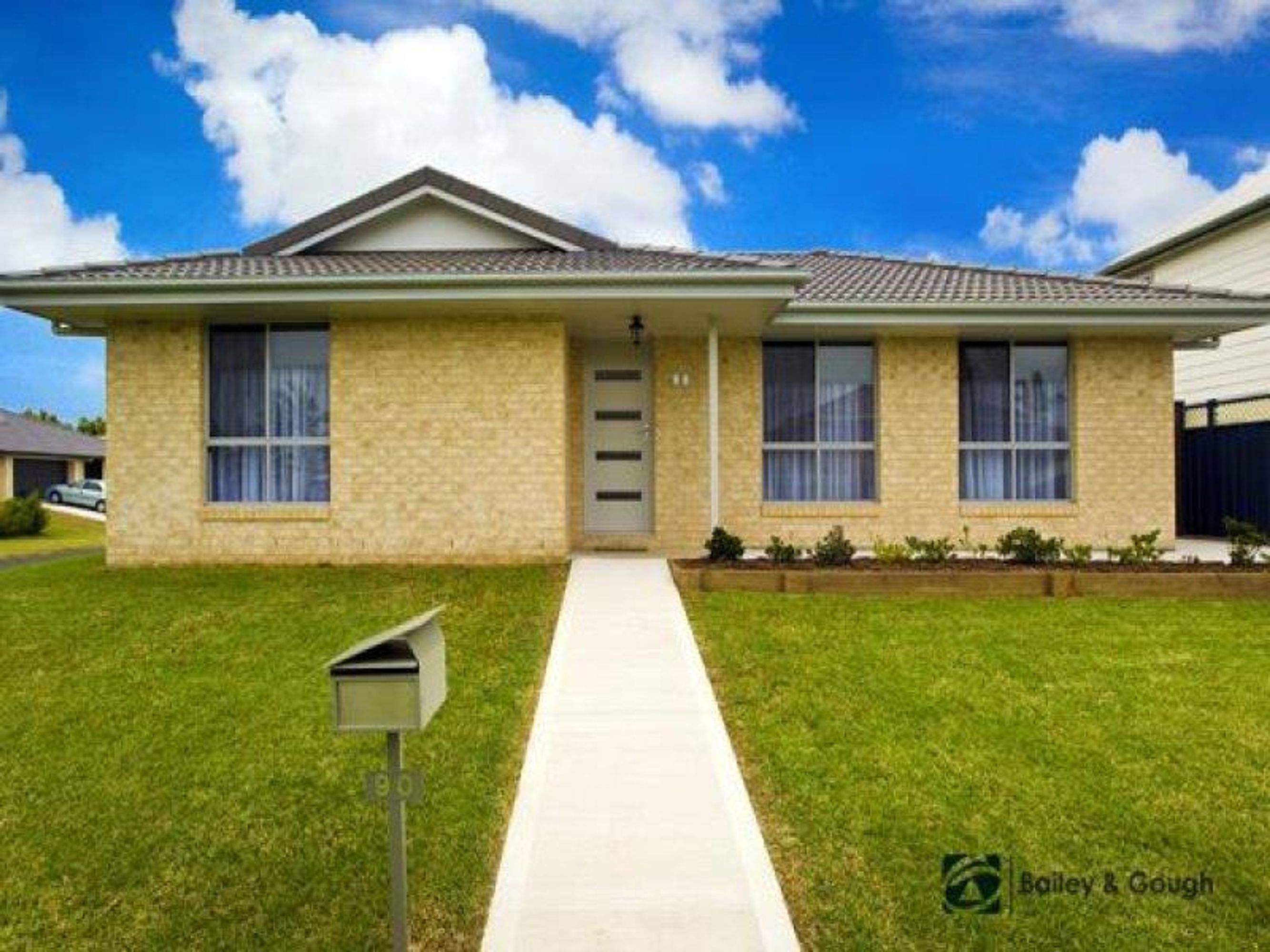 90 Arthur Street, Grafton - Image 1