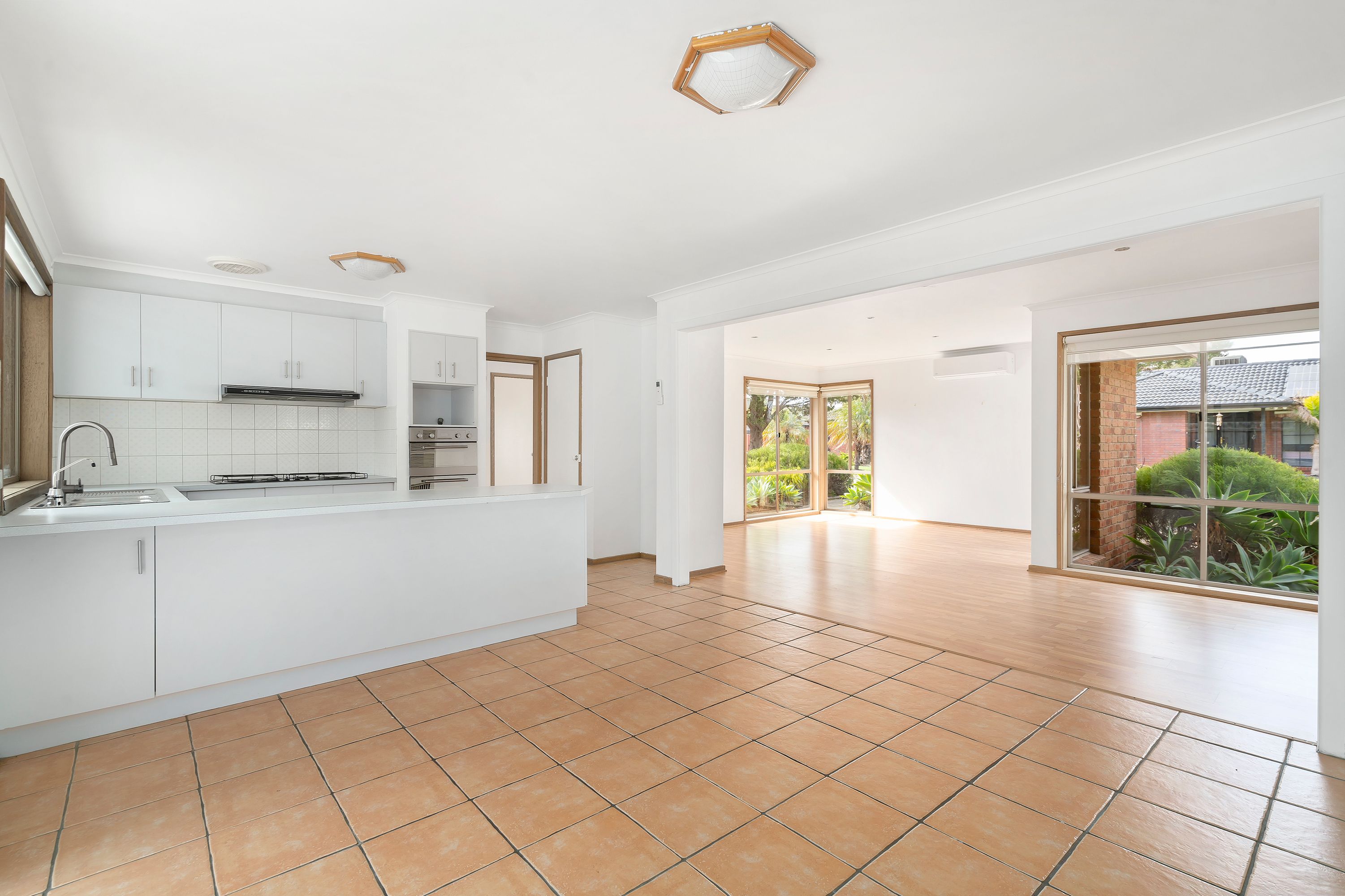 64 McMurray Crescent, Hoppers Crossing, VIC 3029, Hoppers Crossing - Thumbnail 2