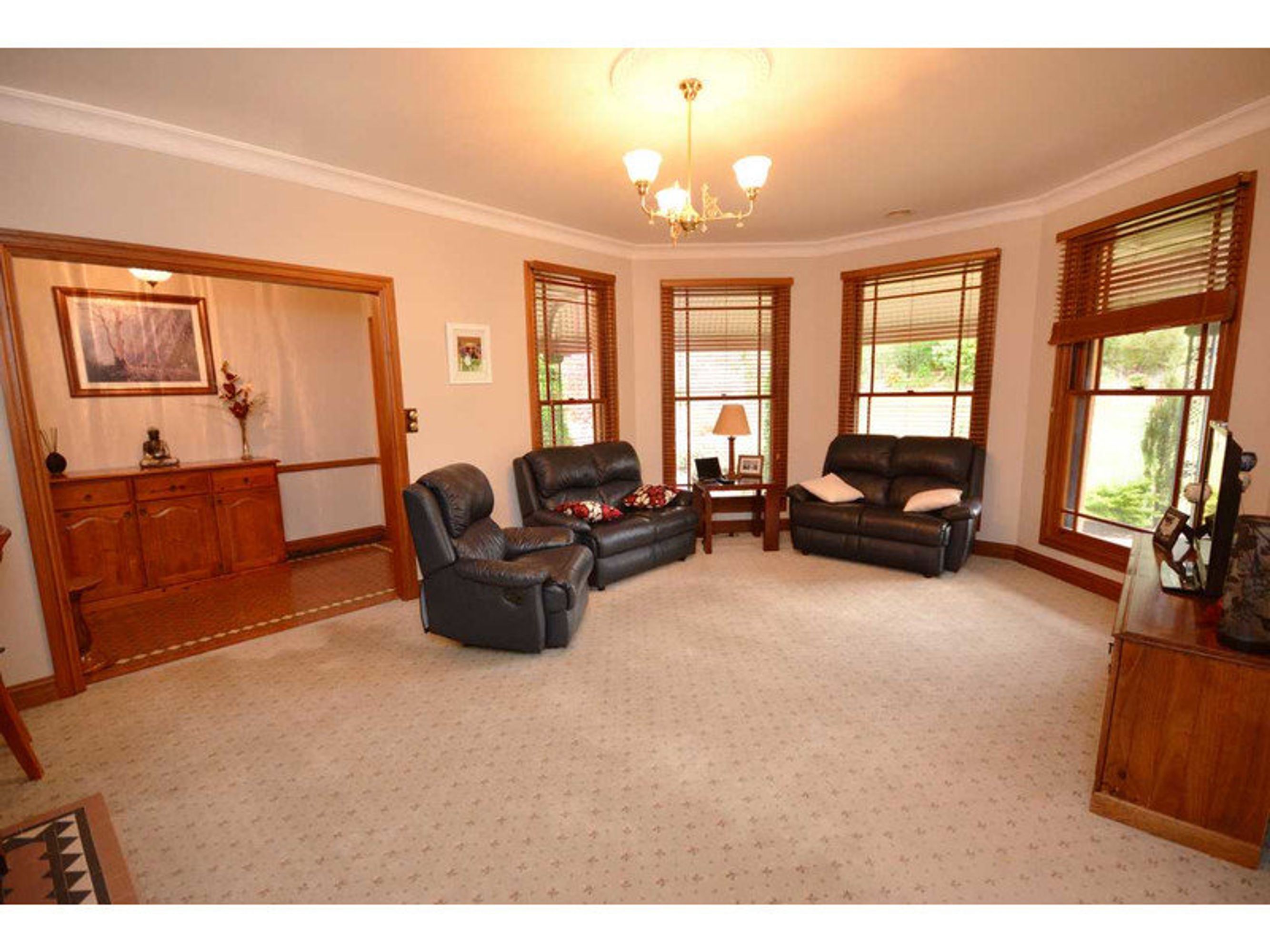 7-9 Redfern Street, Wentworth Falls - Thumbnail 8