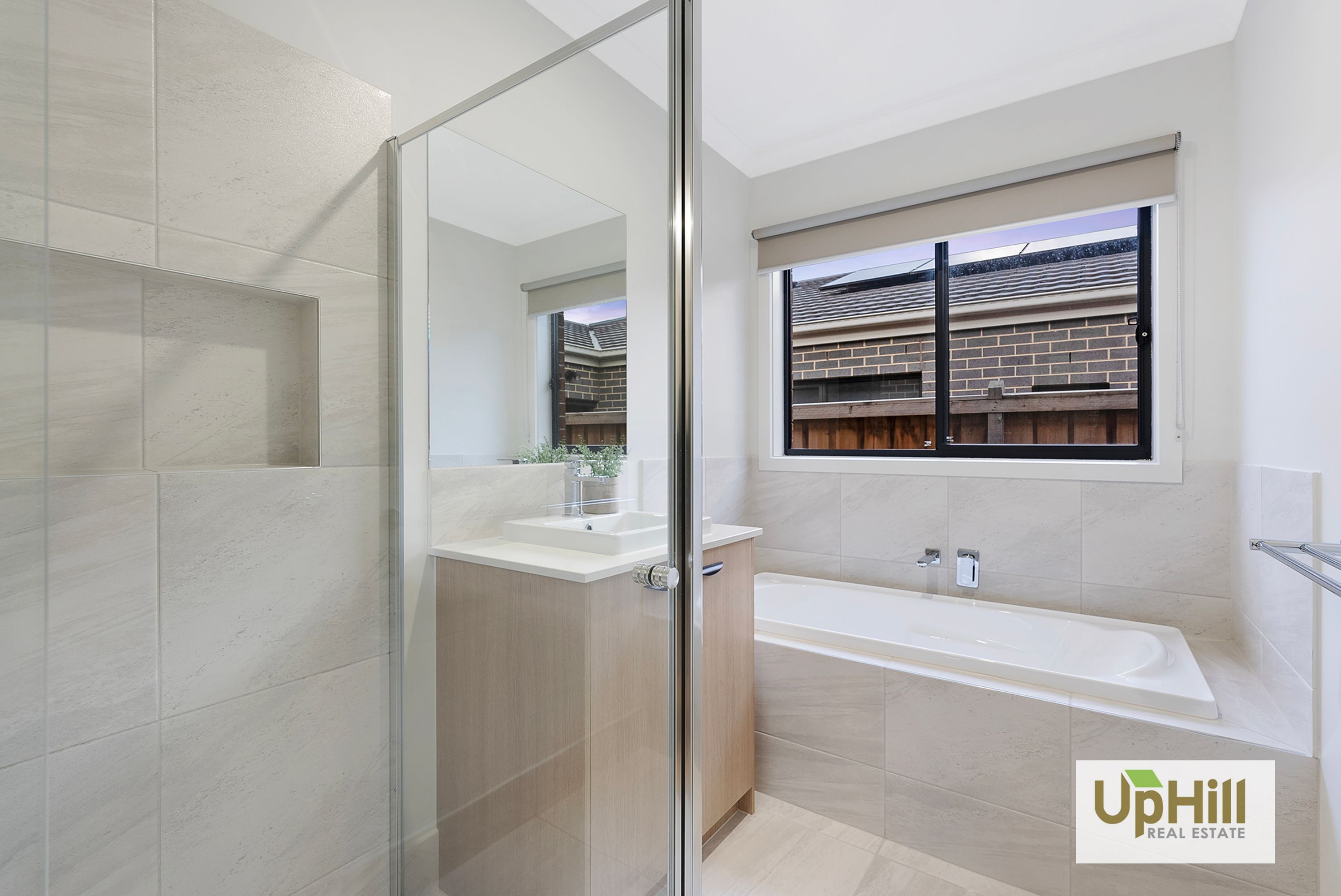 18 Eiger Street, Clyde North - Thumbnail 8
