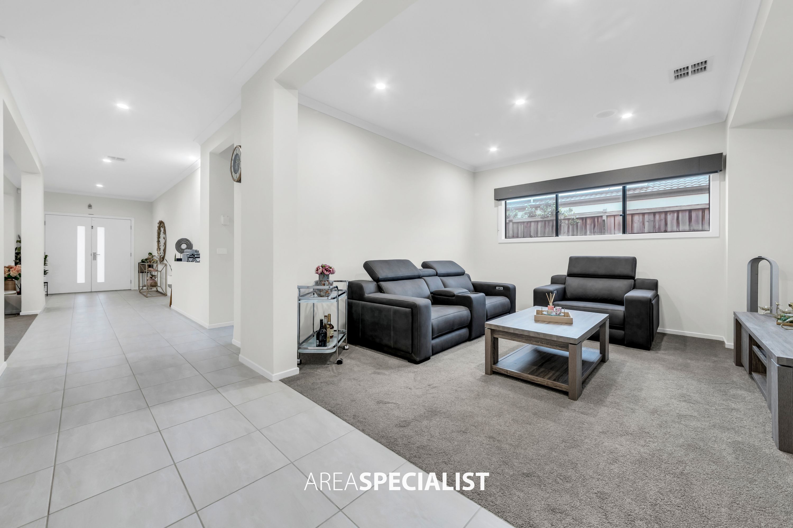 36 Abbeyard Drive, Clyde, Clyde - Thumbnail 8