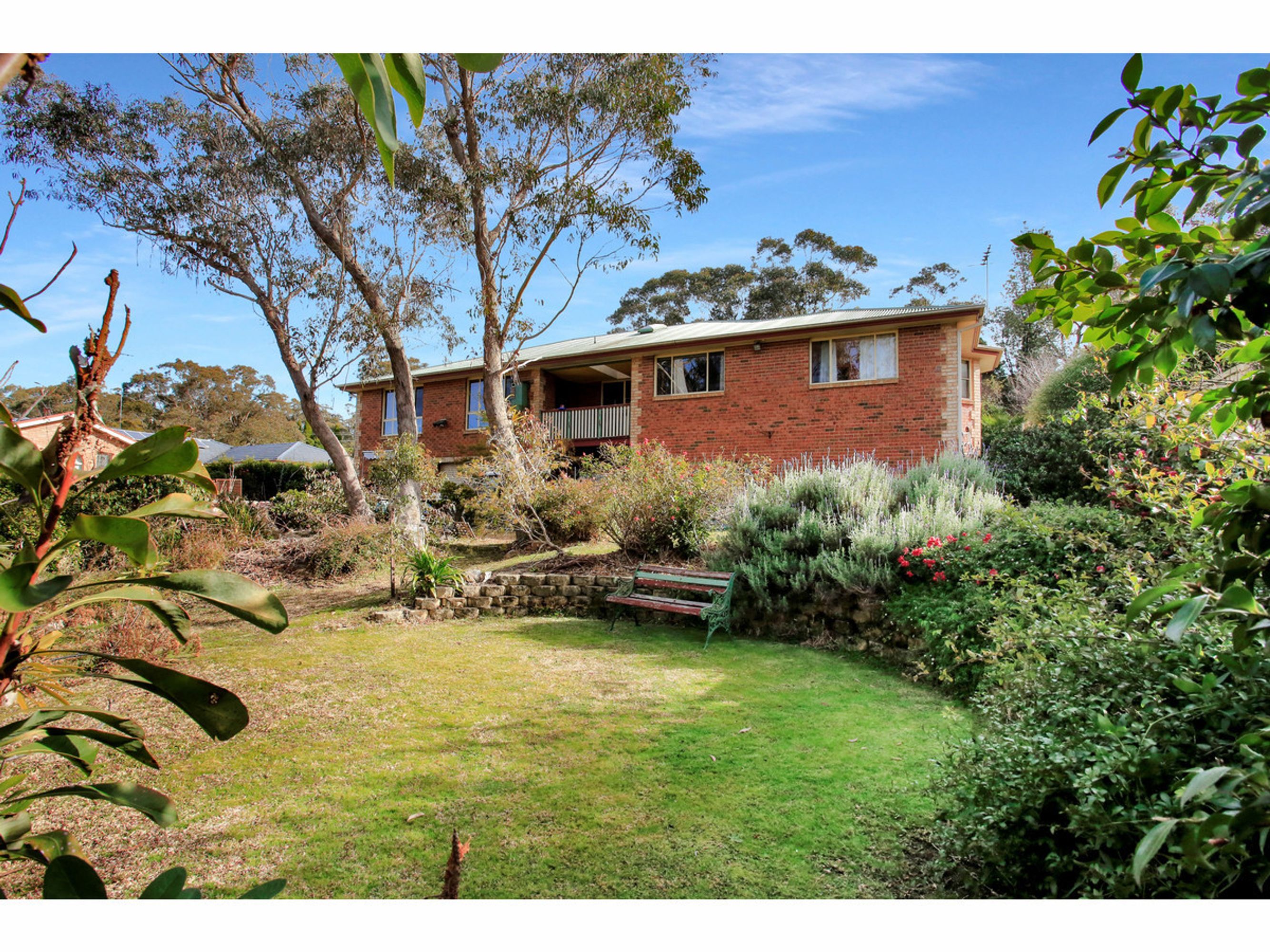 11 Flora Street, Wentworth Falls - Thumbnail 2