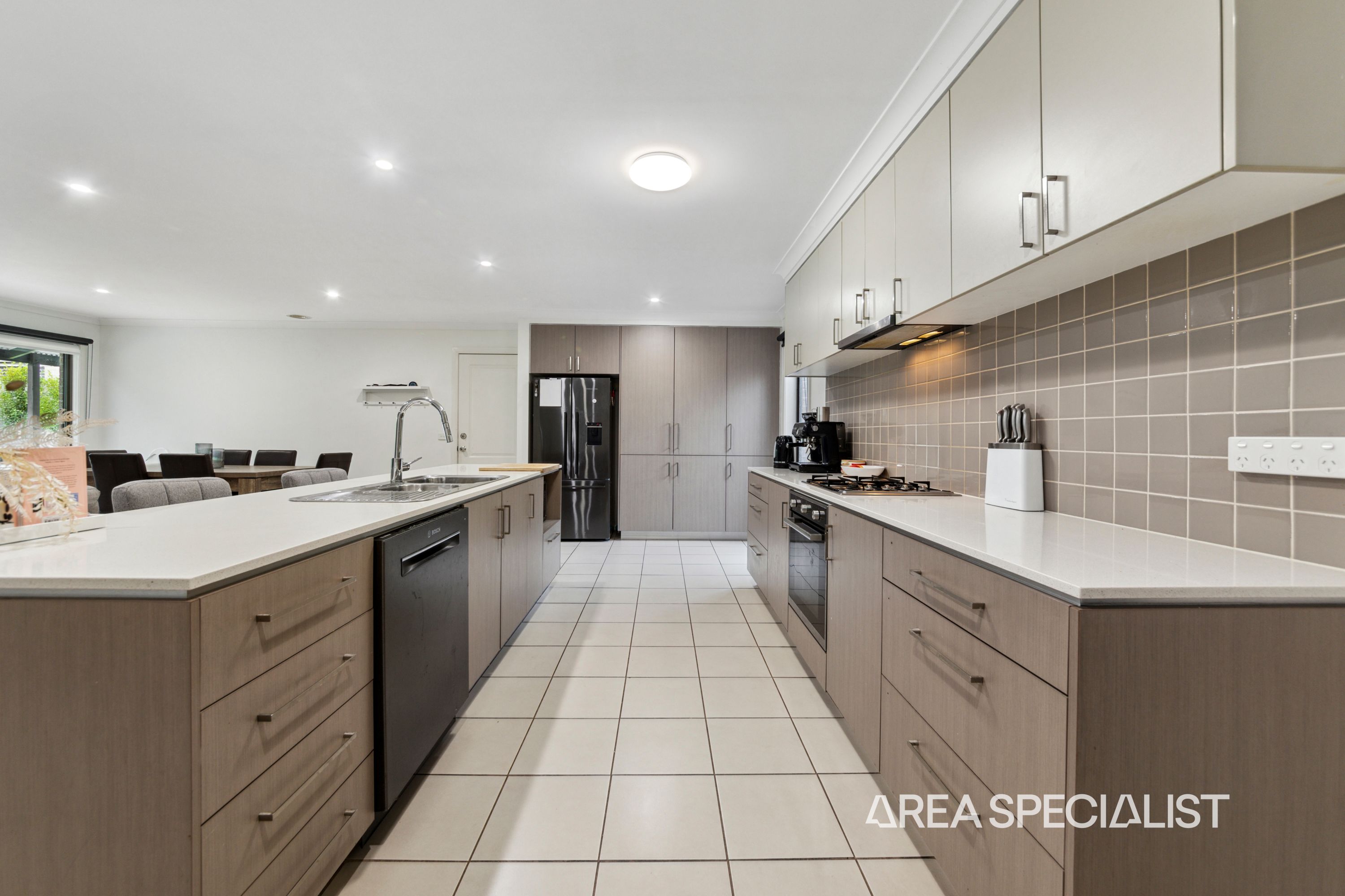 40 Tipperary Circuit, Pakenham - Thumbnail 4