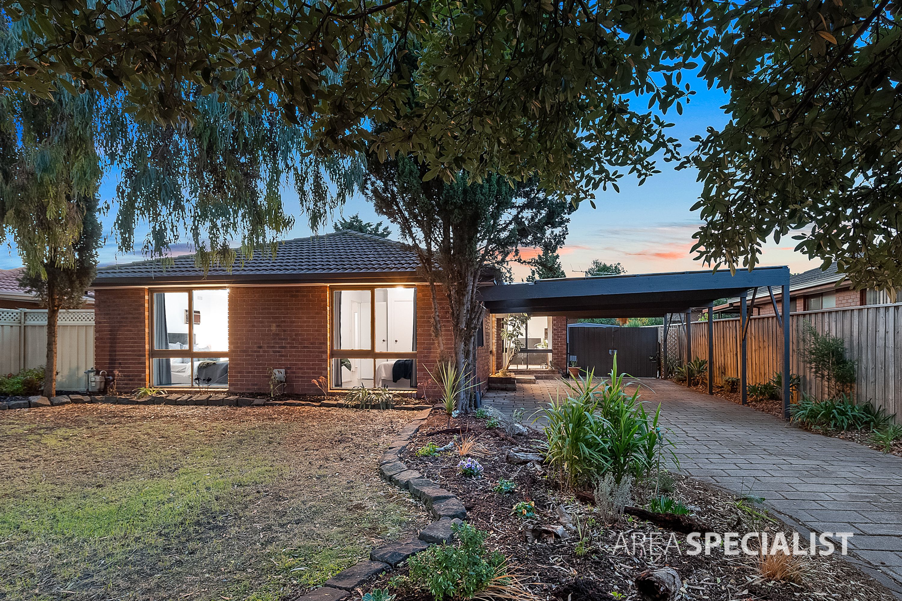 32 Copernicus Way, Keilor Downs VIC 3038, Keilor Downs - Thumbnail 2