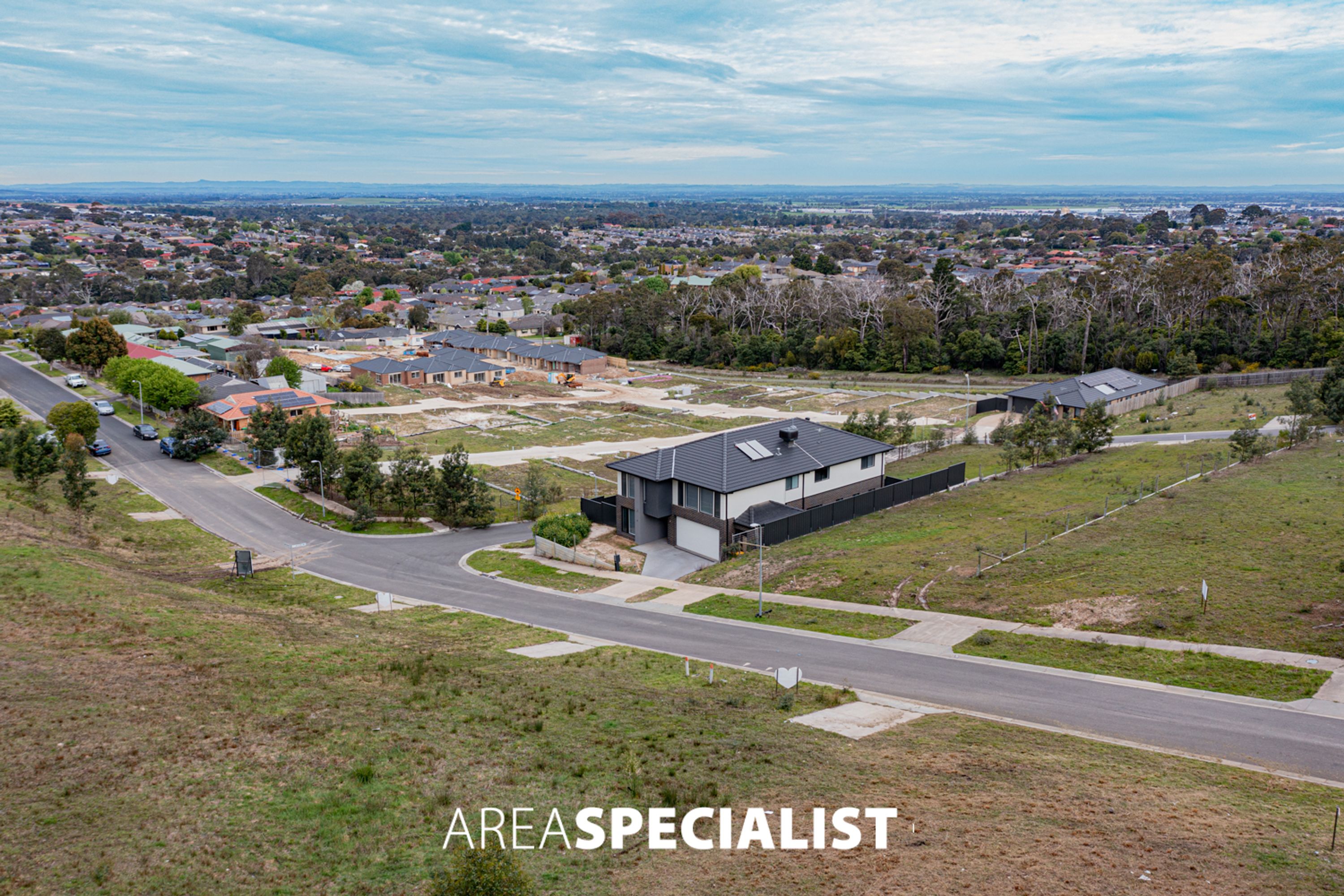 40 Breyleigh Drive, Pakenham - Thumbnail 2