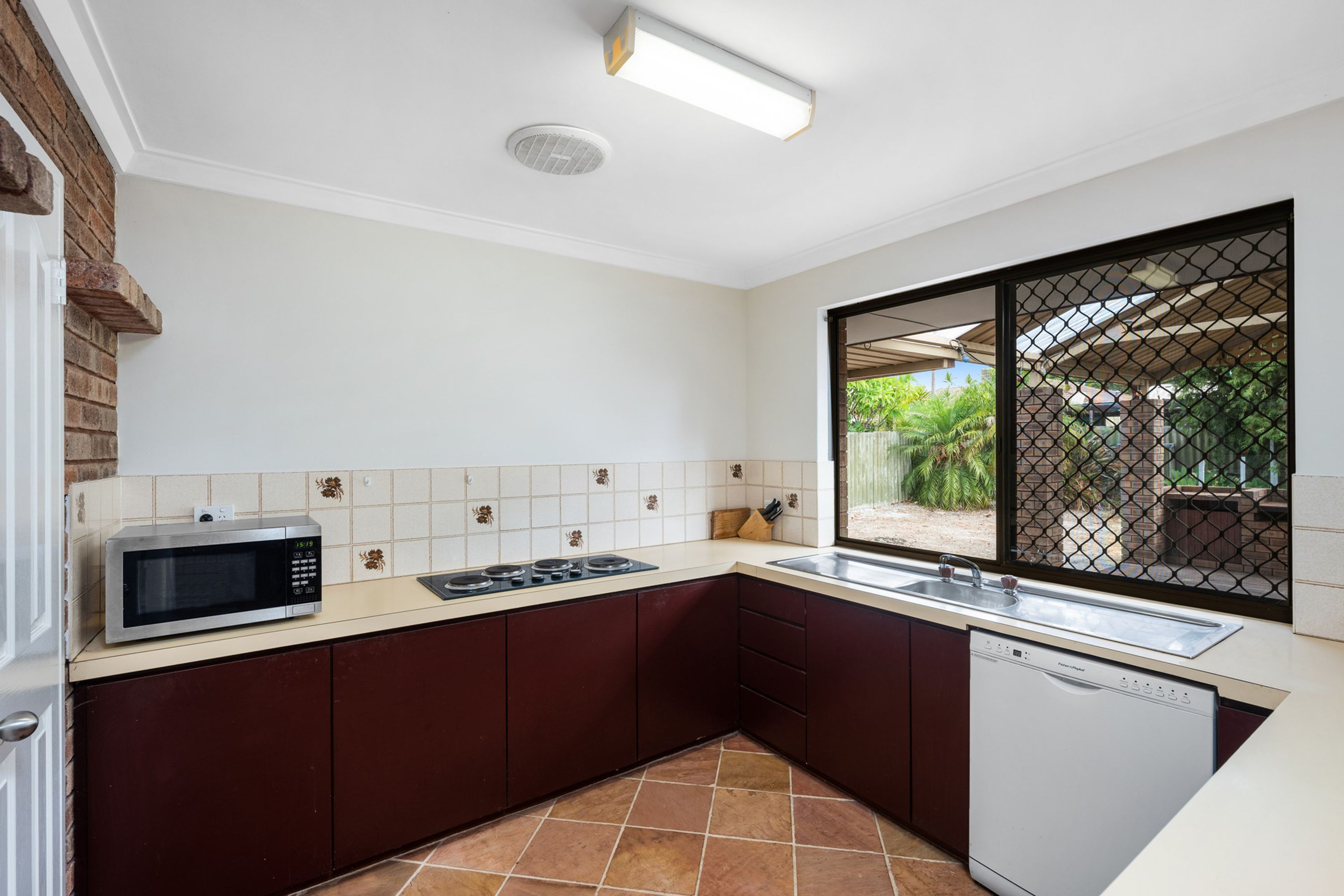 7 Sanderling Drive, Thornlie - Thumbnail 4