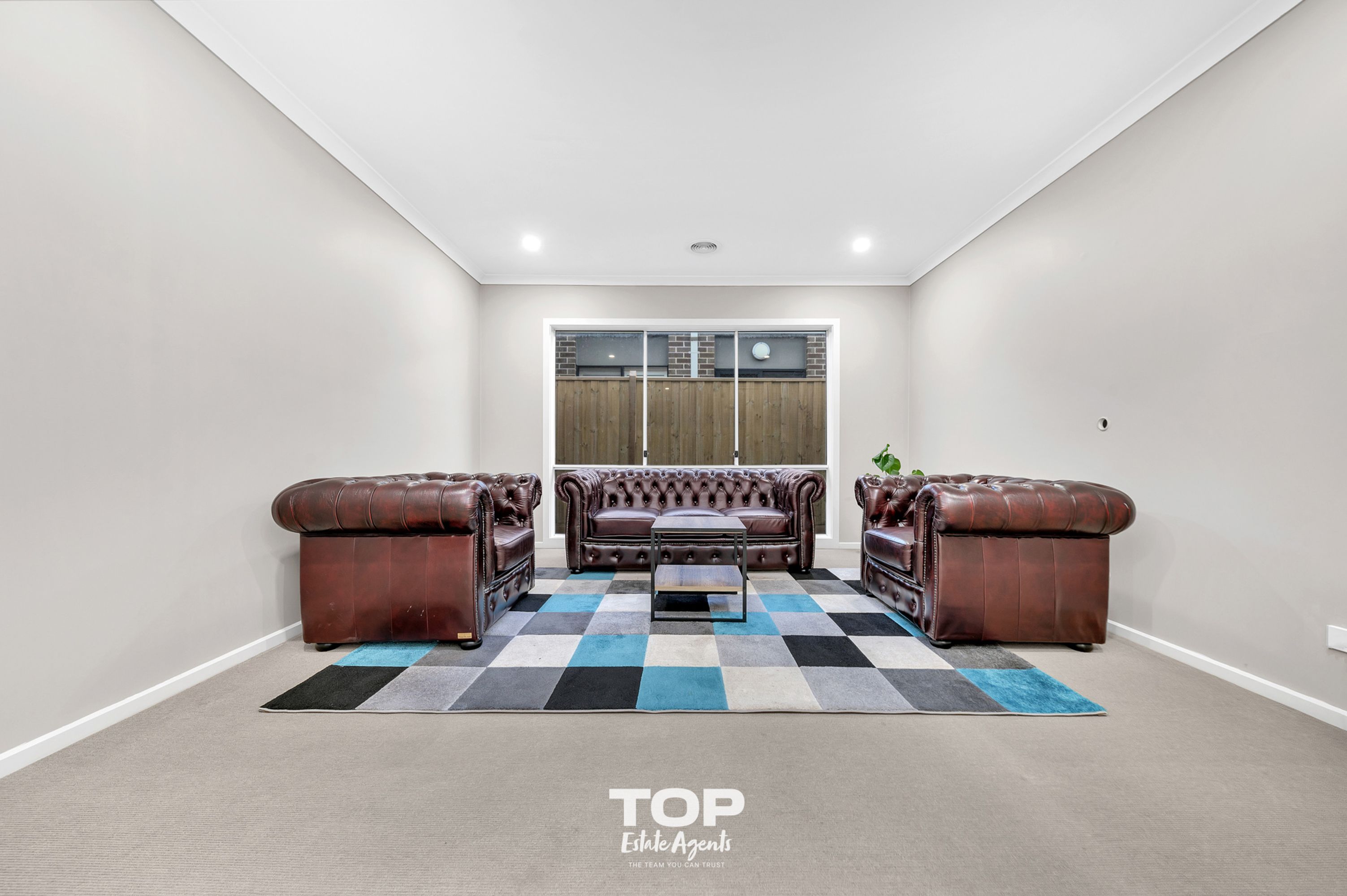 19 Crepe Avenue, Cranbourne West - Thumbnail 3