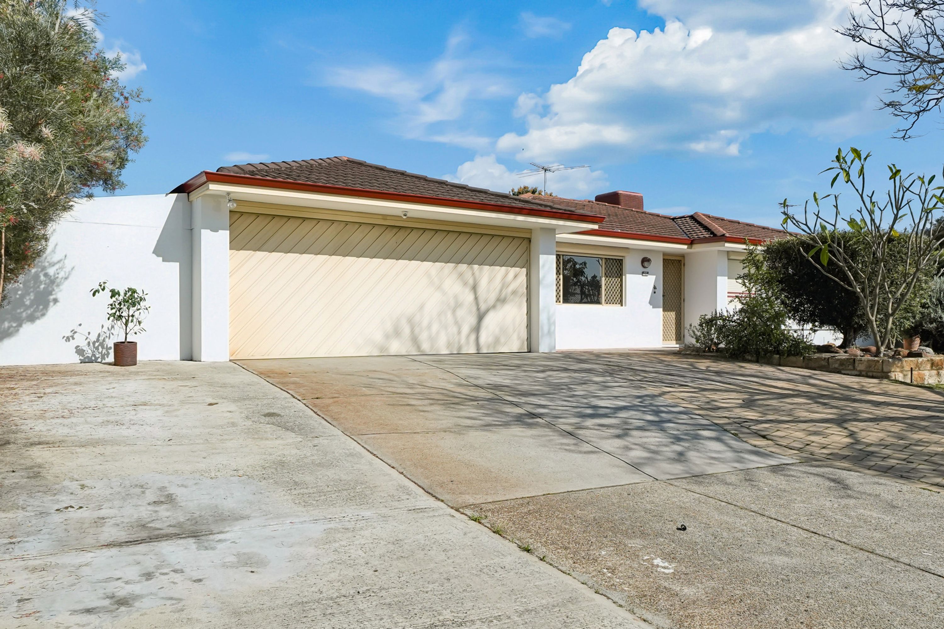 17 Jaeger Square, Ballajura - Image 1