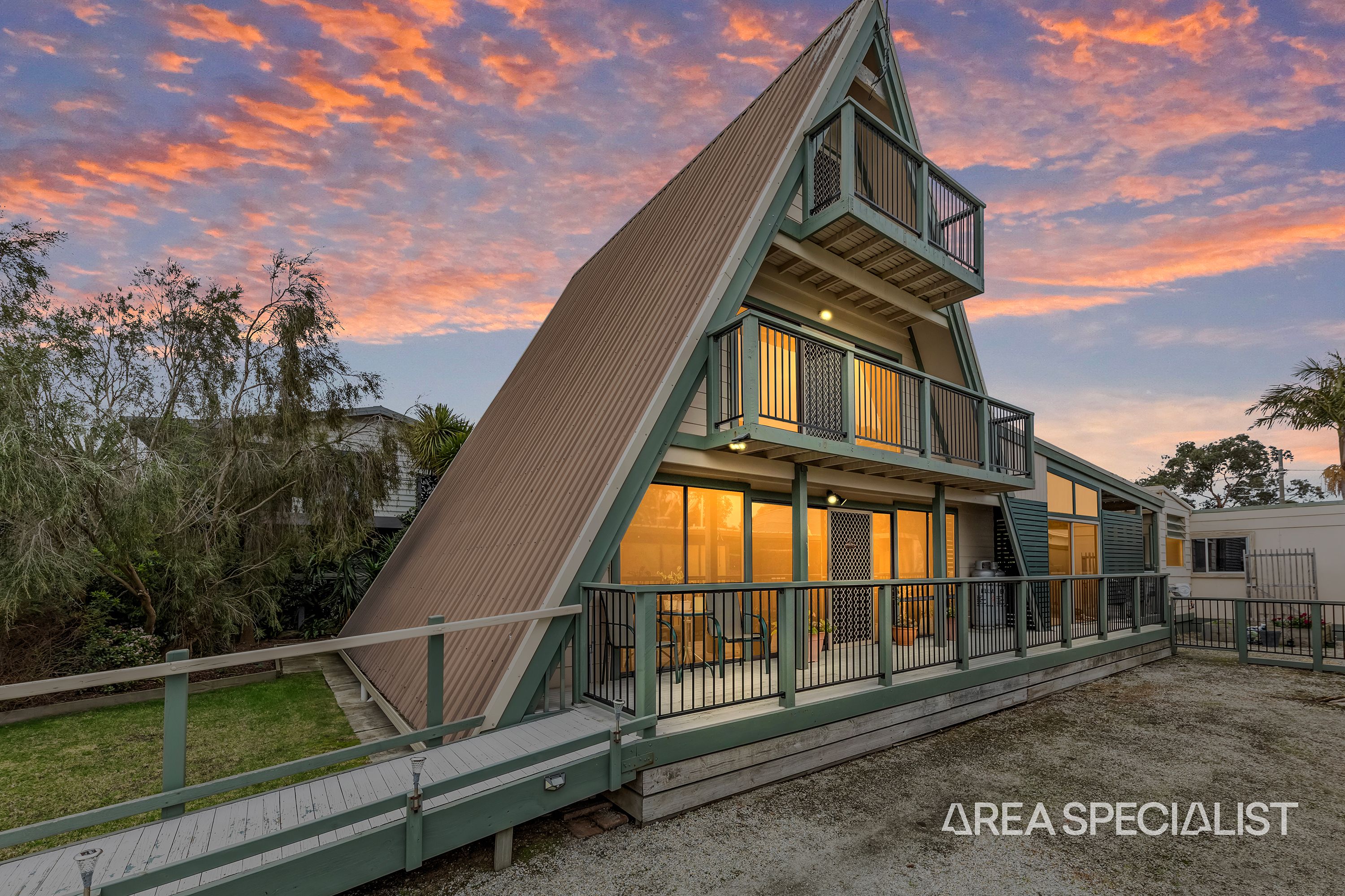 8 Beach Street, Corinella - Thumbnail 4