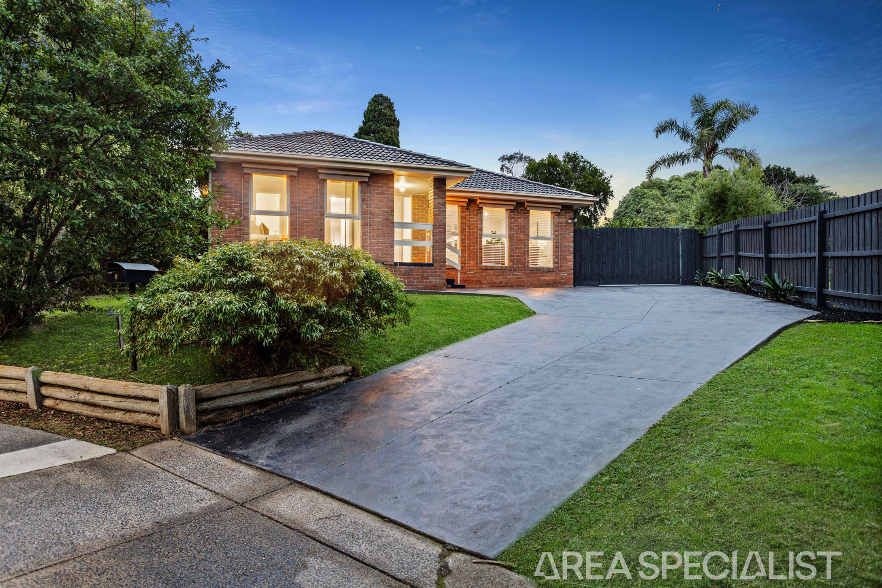 6 Chamouni Court, Frankston, Frankston - Image 1