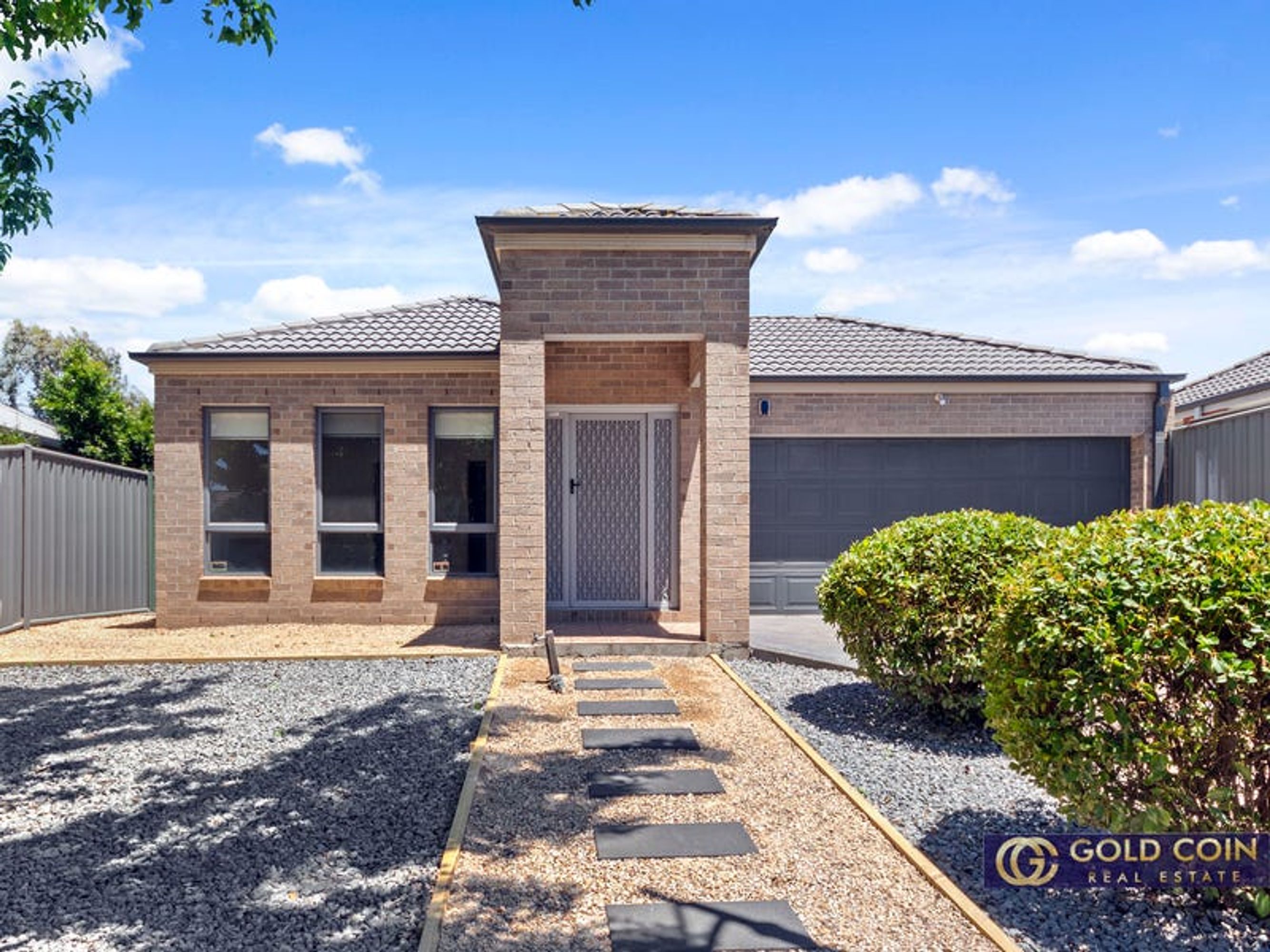 38 Flagstaff Loop, Craigieburn - Thumbnail 2