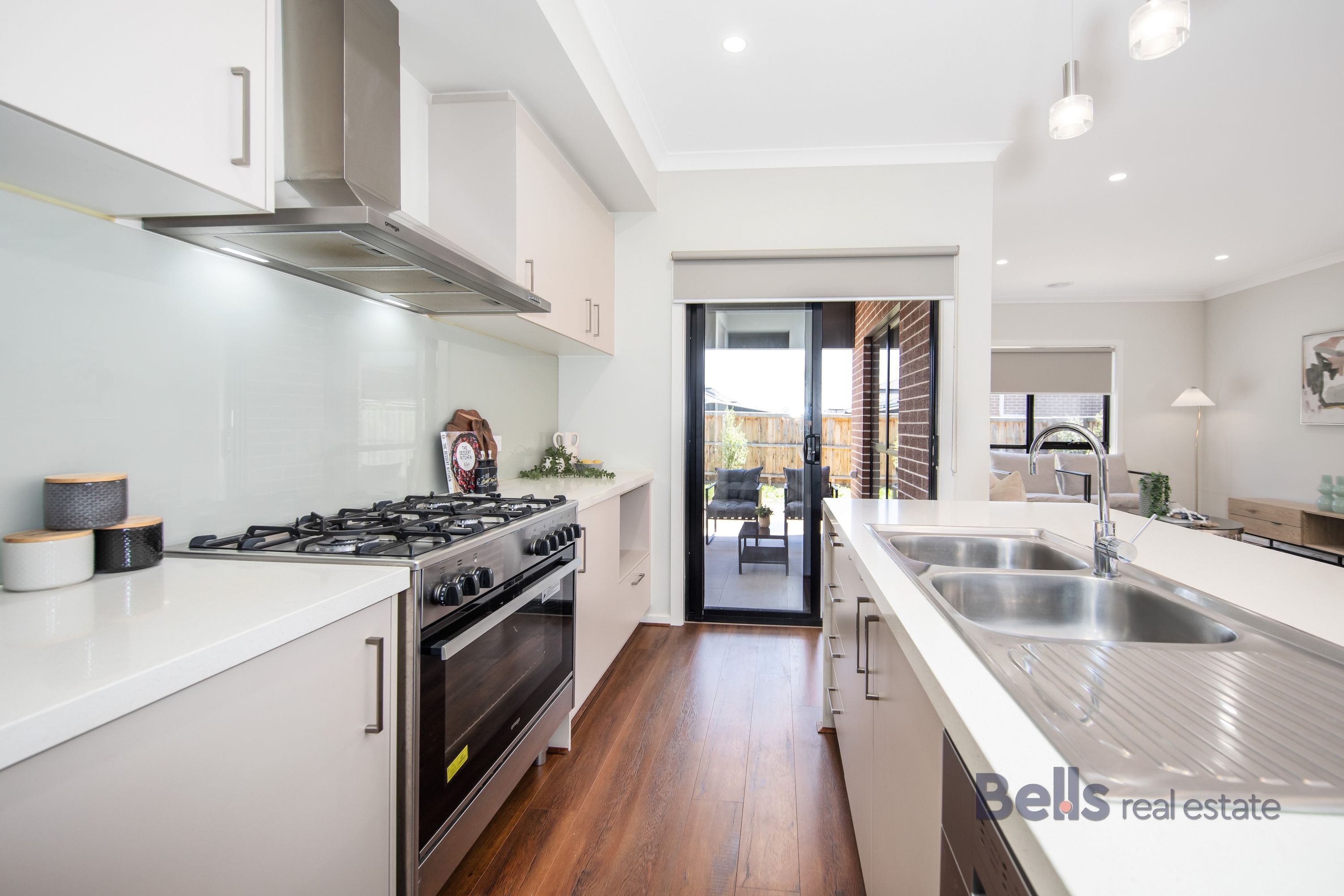 6 Appaloosa Avenue, Taylors Lakes - Thumbnail 4