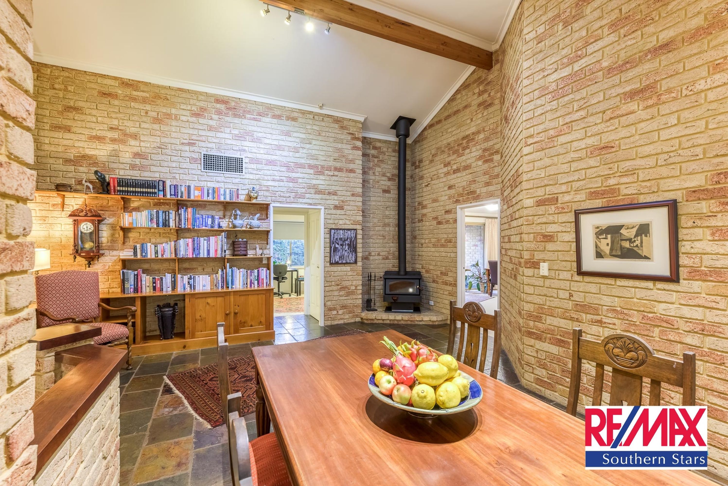 23 Timbrell Way, Leeming - Thumbnail 6