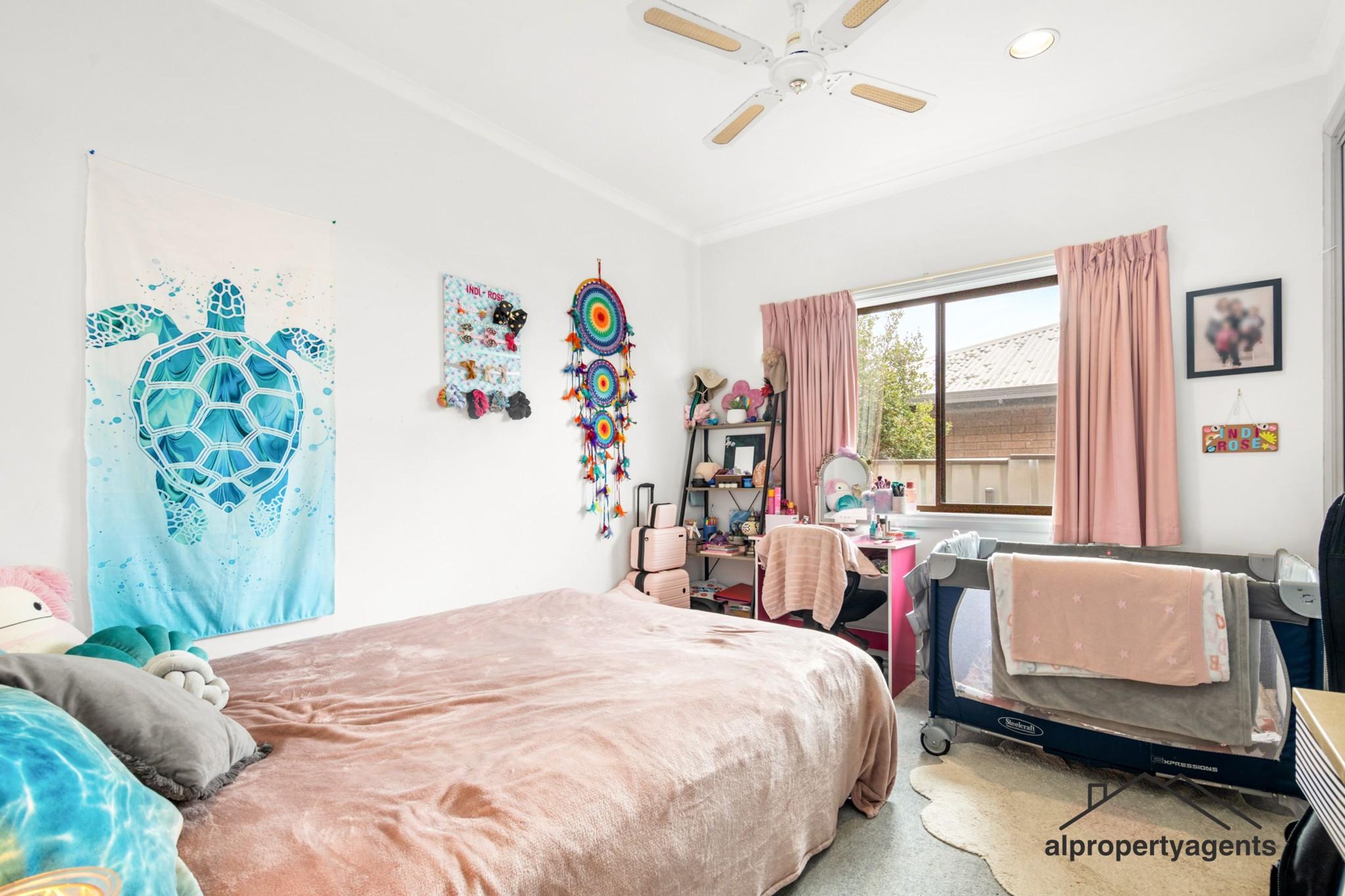 8 Henderson Avenue, Horsham VIC 3400, Horsham - Thumbnail 8