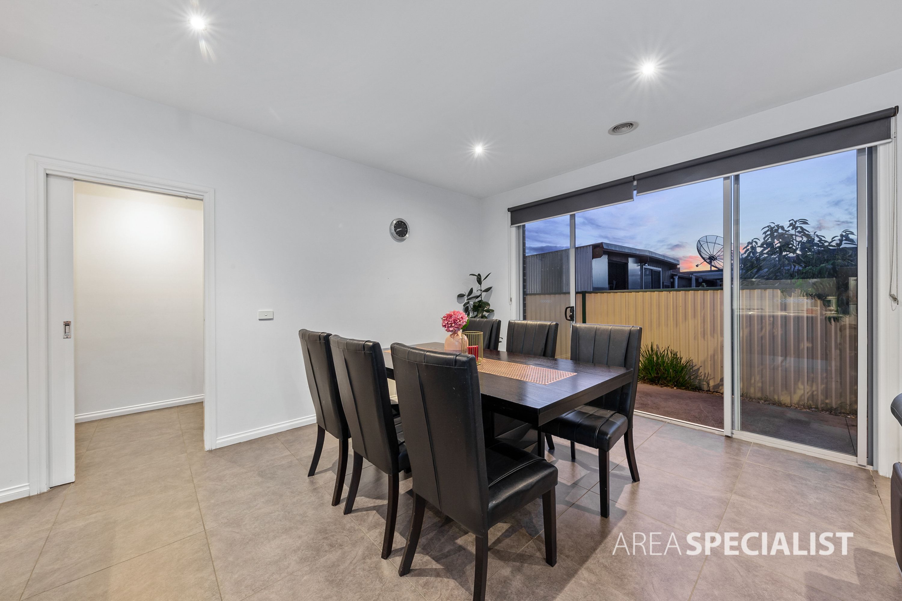 2/11 Luxford Street, St Albans VIC 3021, St Albans - Thumbnail 7