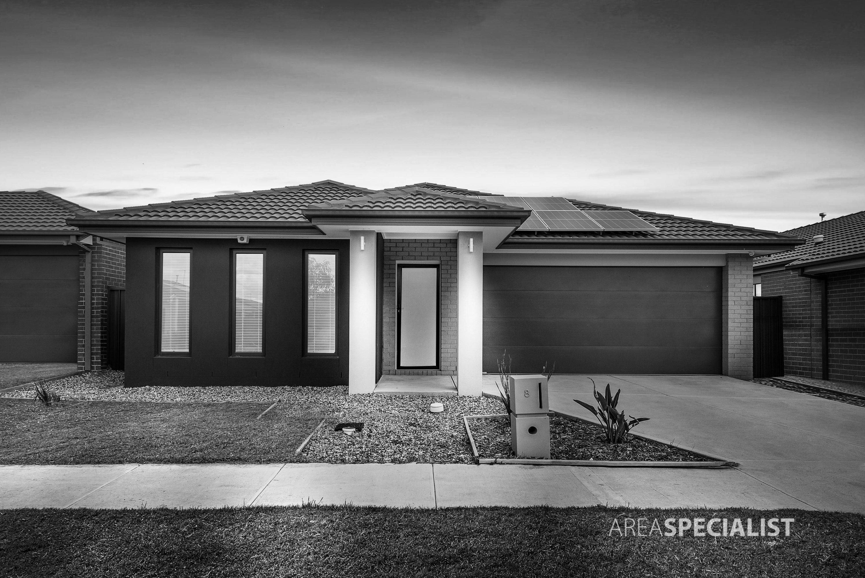 8 Gateau Drive, Werribee