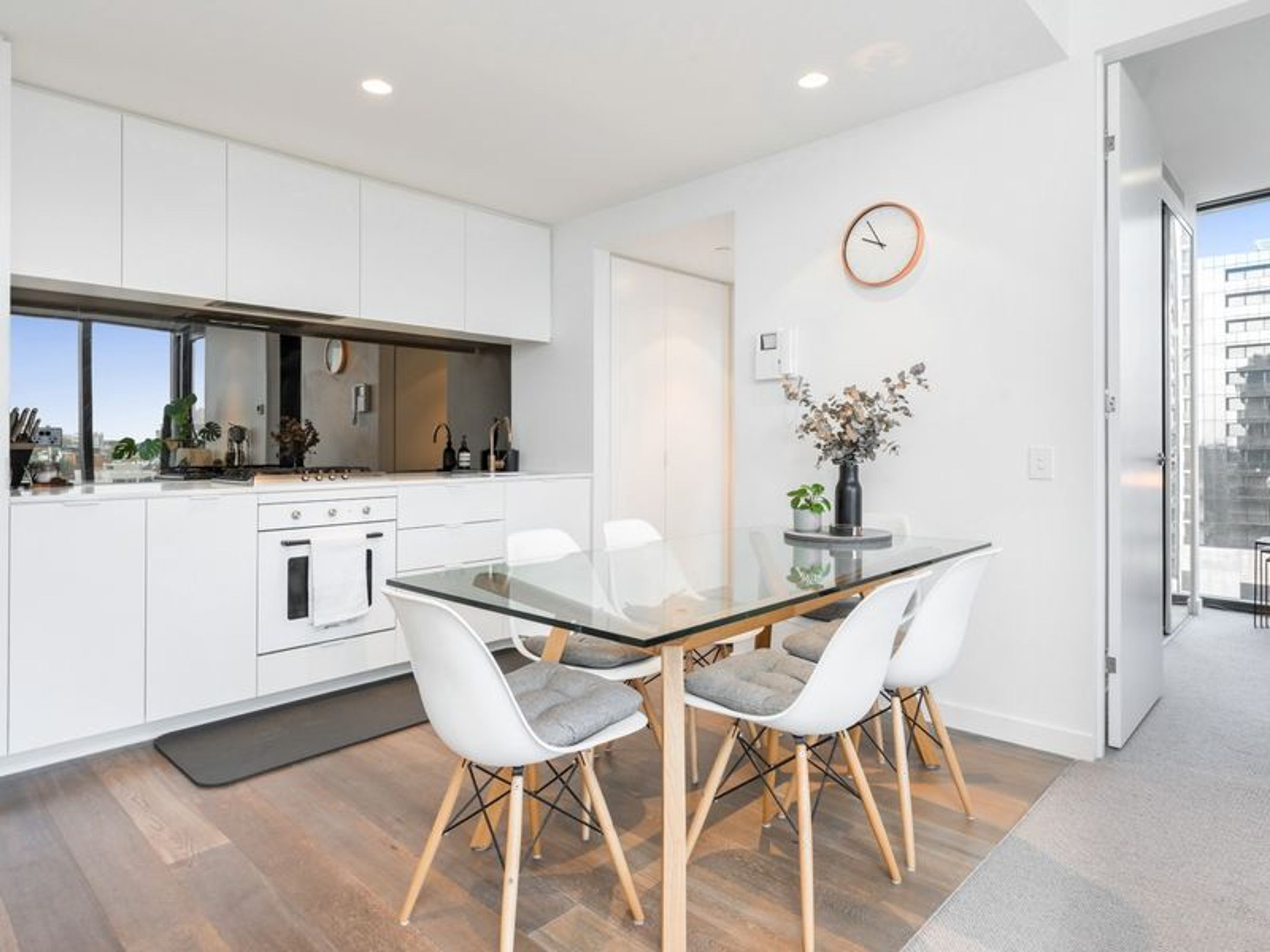 1007/681 Chapel Street, South Yarra - Thumbnail 4