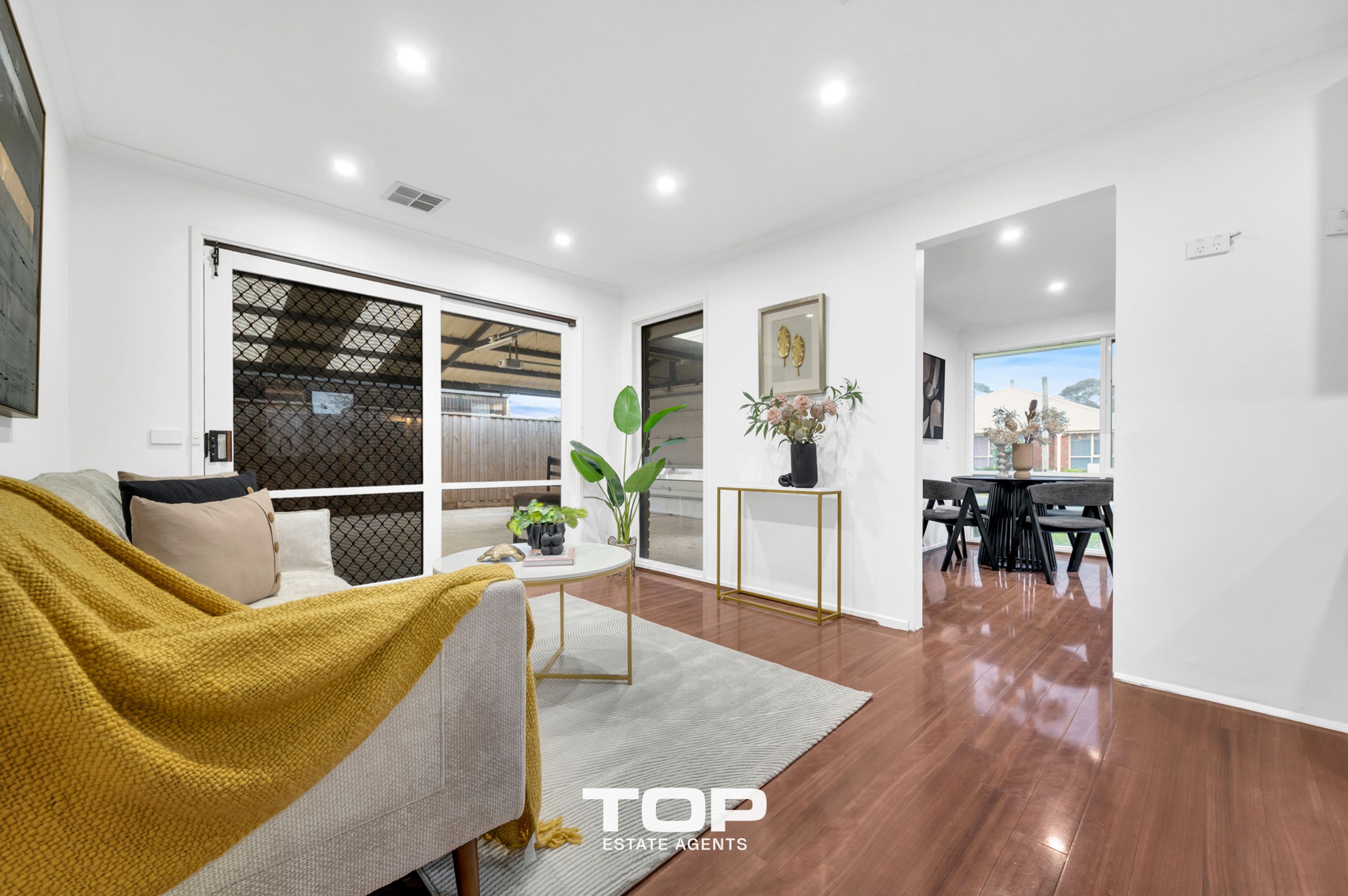 2 Christine Place, Cranbourne North - Thumbnail 6