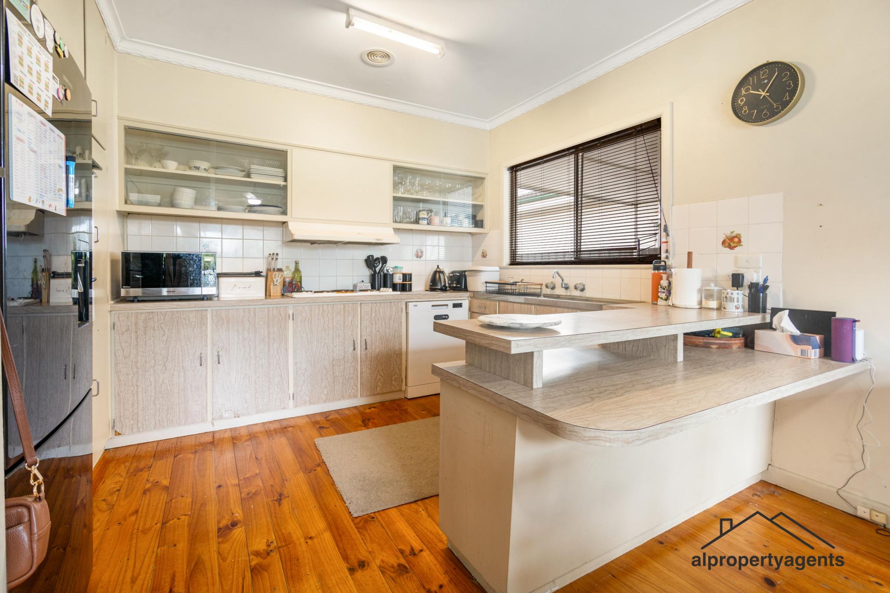 19 Landy Street, Horsham VIC 3400, Horsham - Thumbnail 2