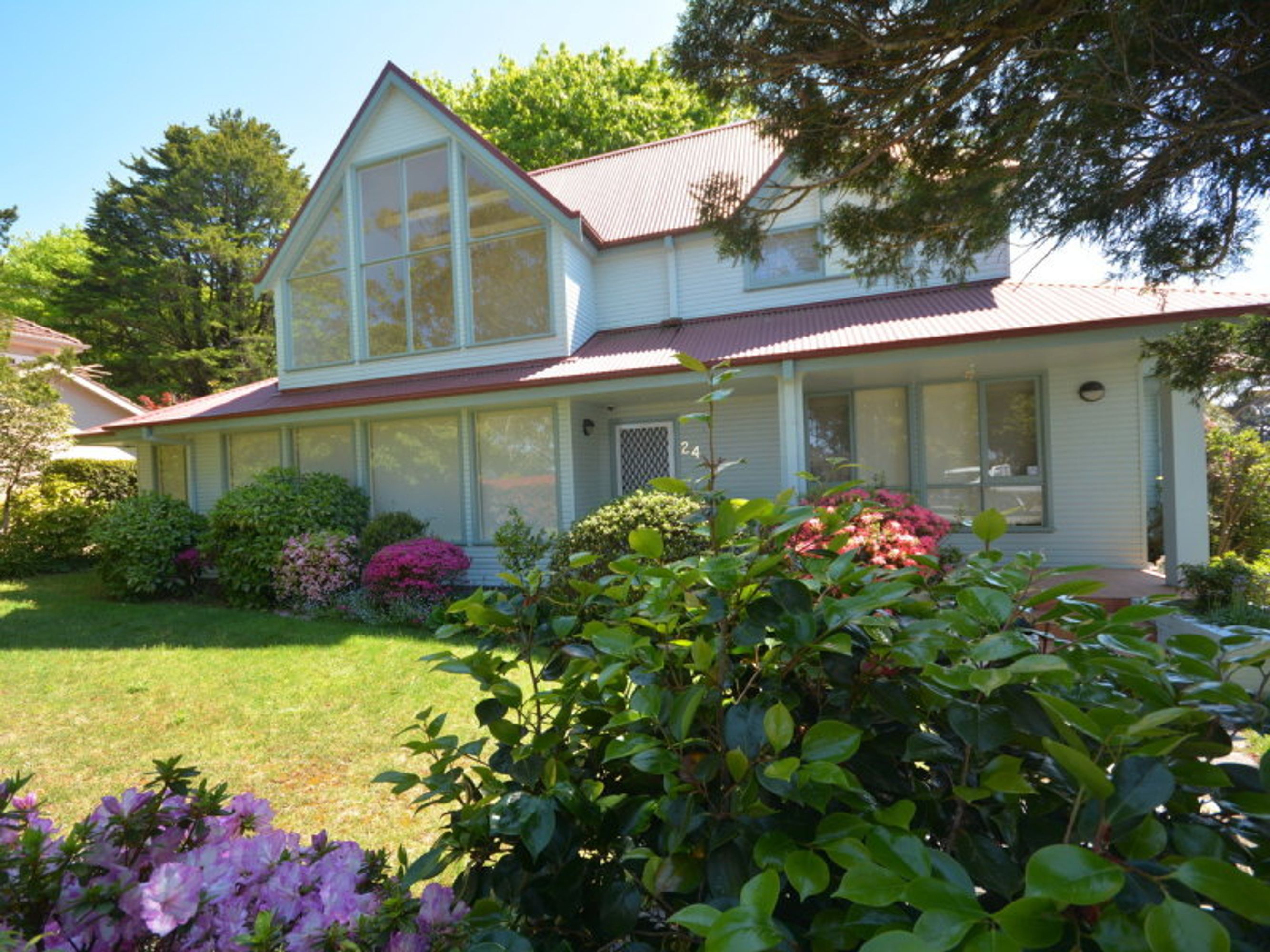 24 Cliff Drive, Katoomba - Thumbnail 2