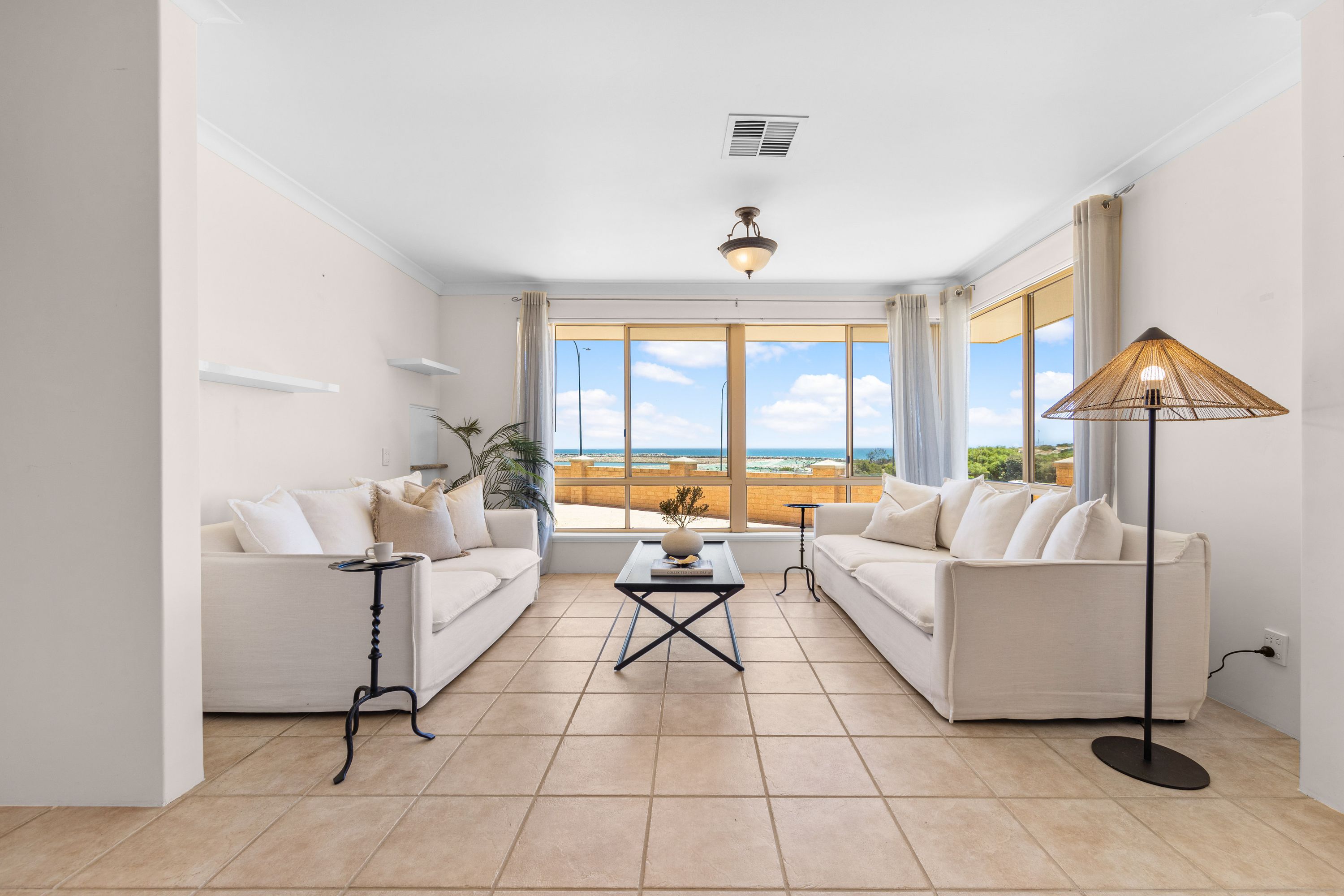 73 Southern Cross Circle, Ocean Reef - Thumbnail 6