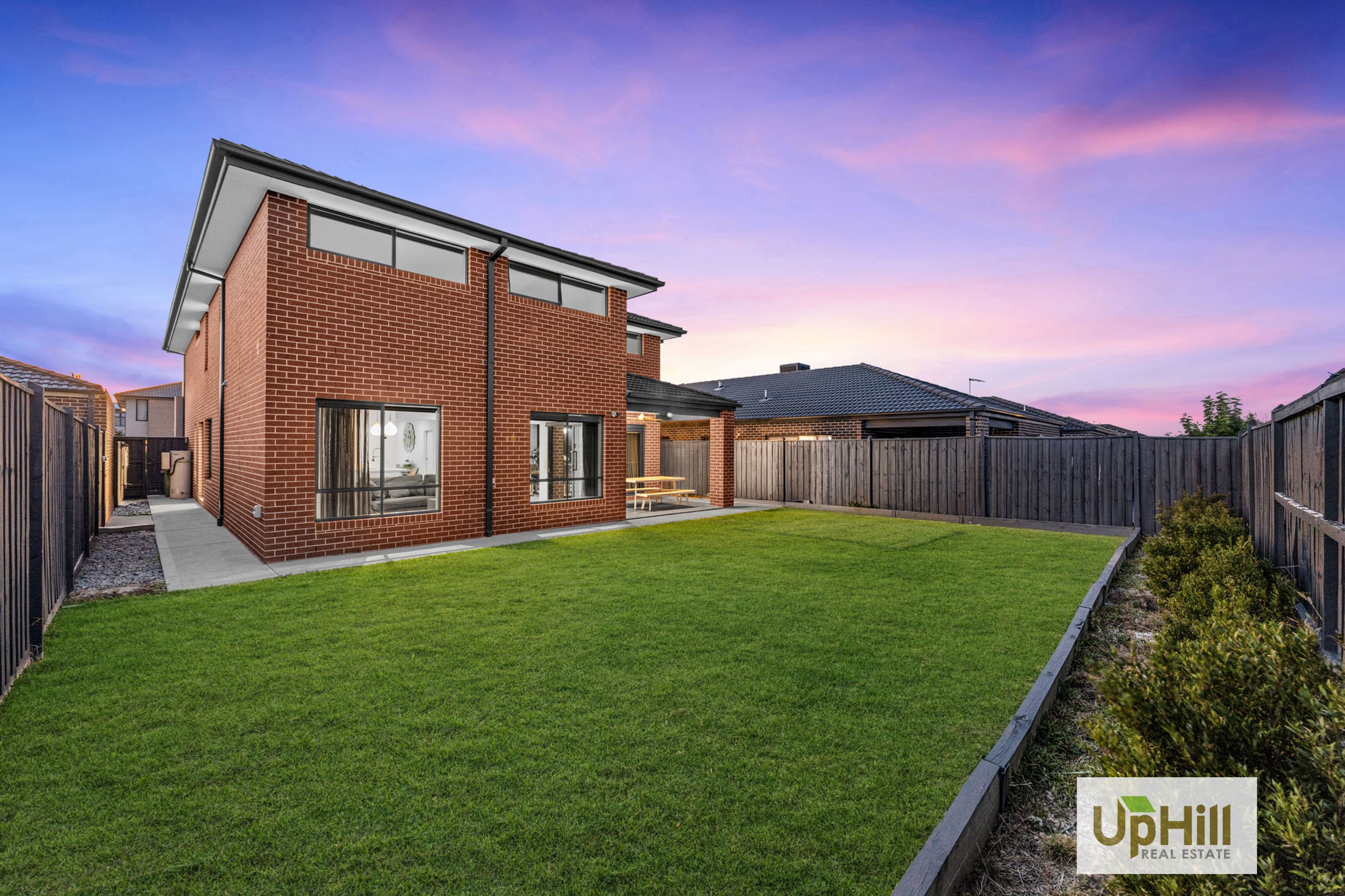27 Picnic Avenue, Clyde North - Thumbnail 2