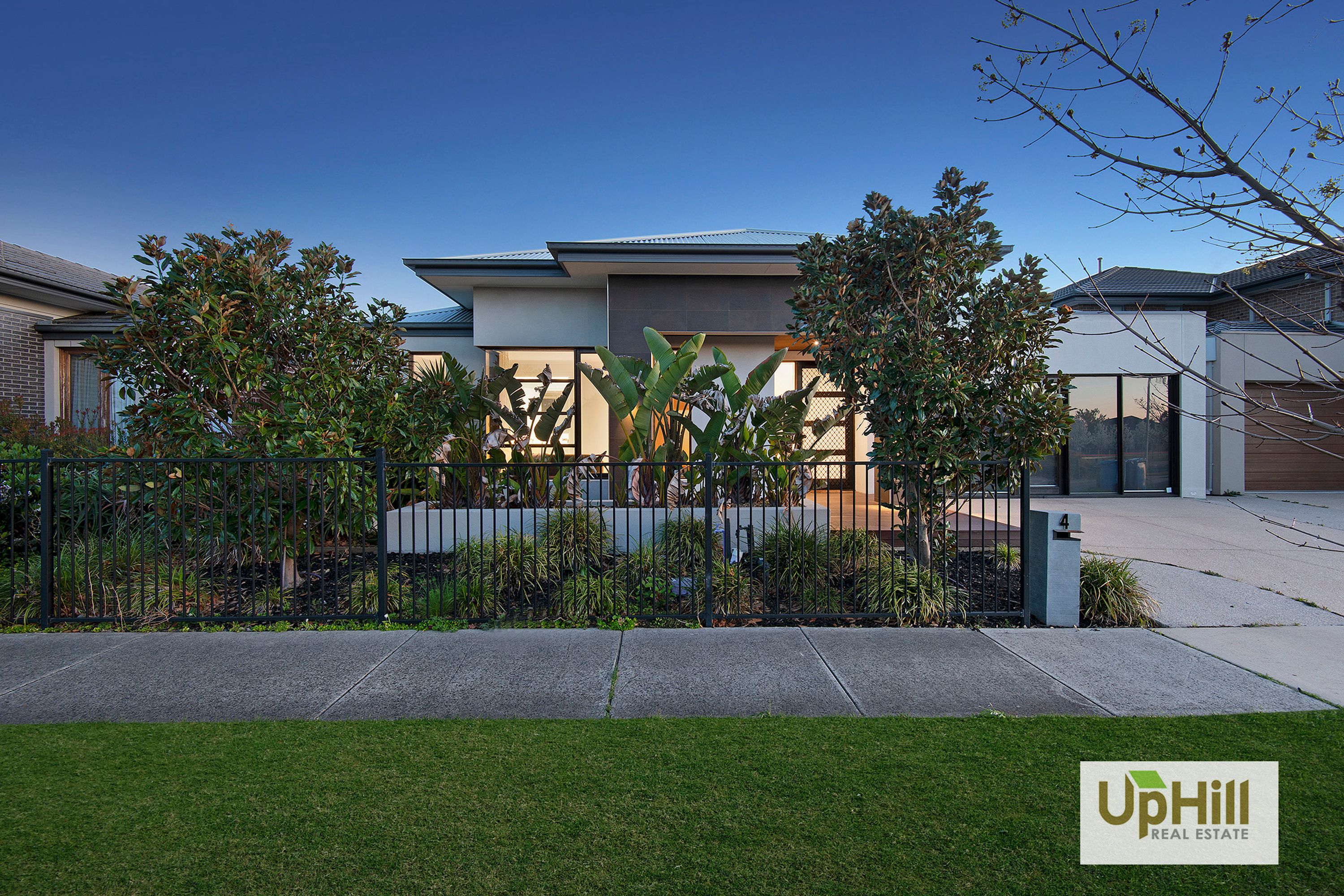 4 Callow Avenue, Clyde North - Thumbnail 2