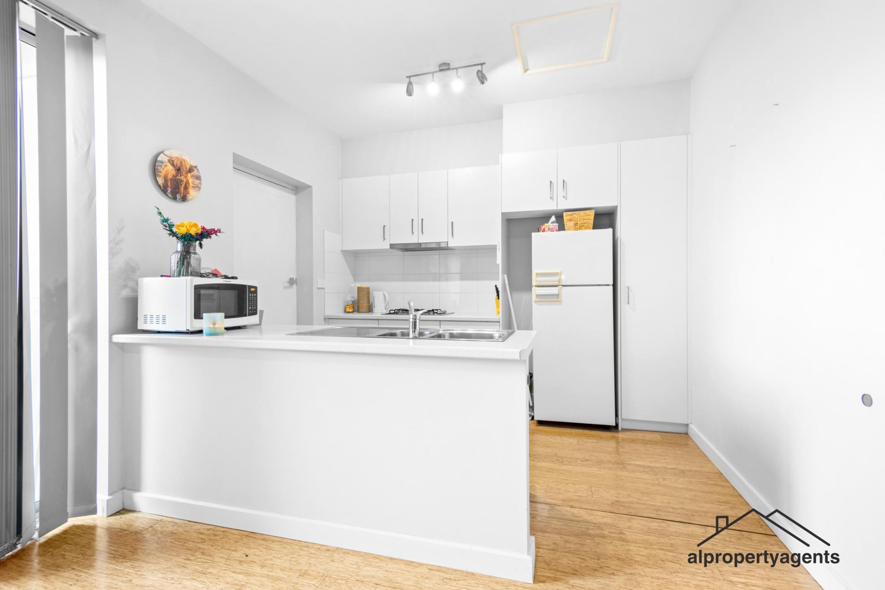 15 Edith Street, Horsham VIC 3400, Horsham - Thumbnail 2