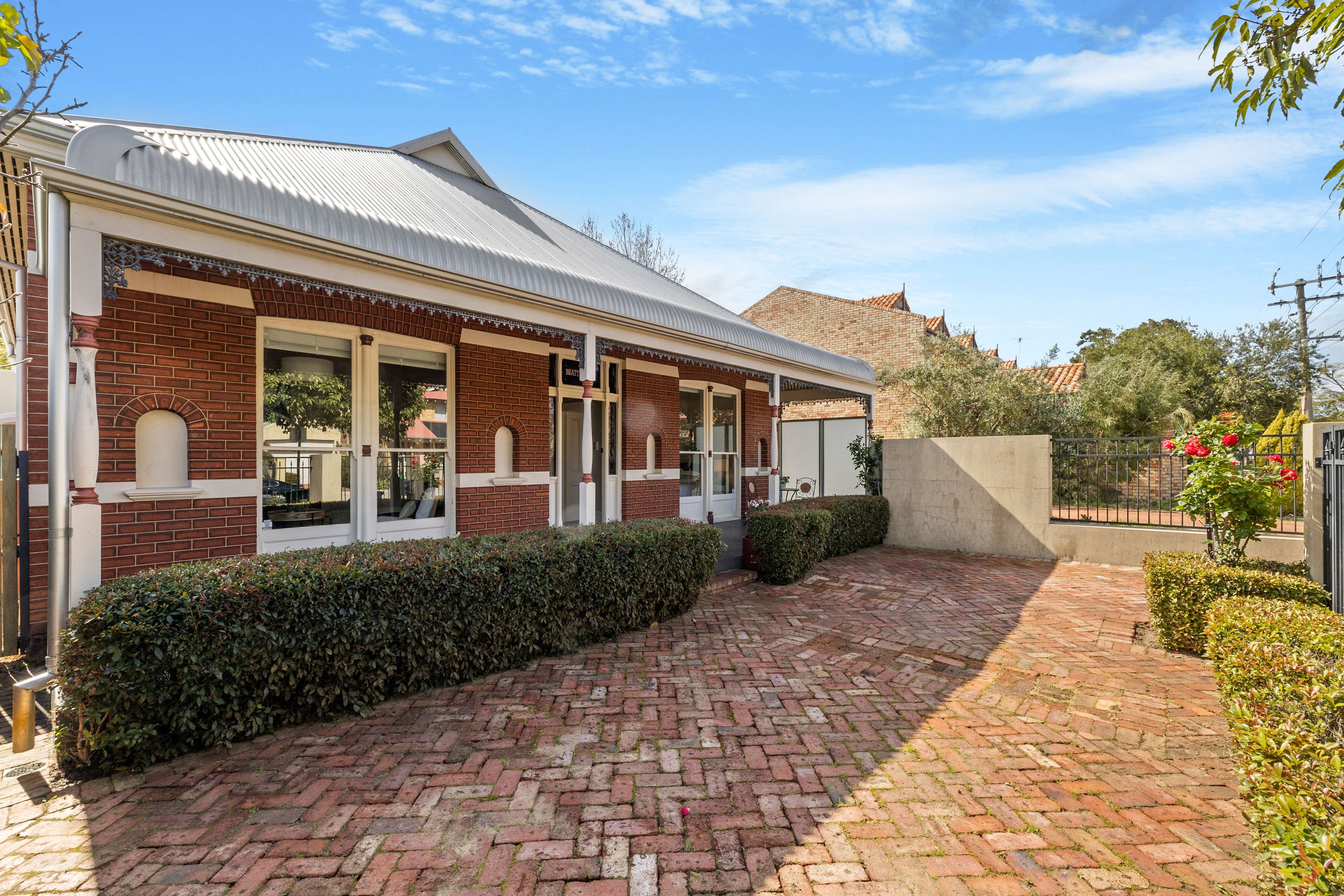 148 Carr Street, West Perth - Thumbnail 2