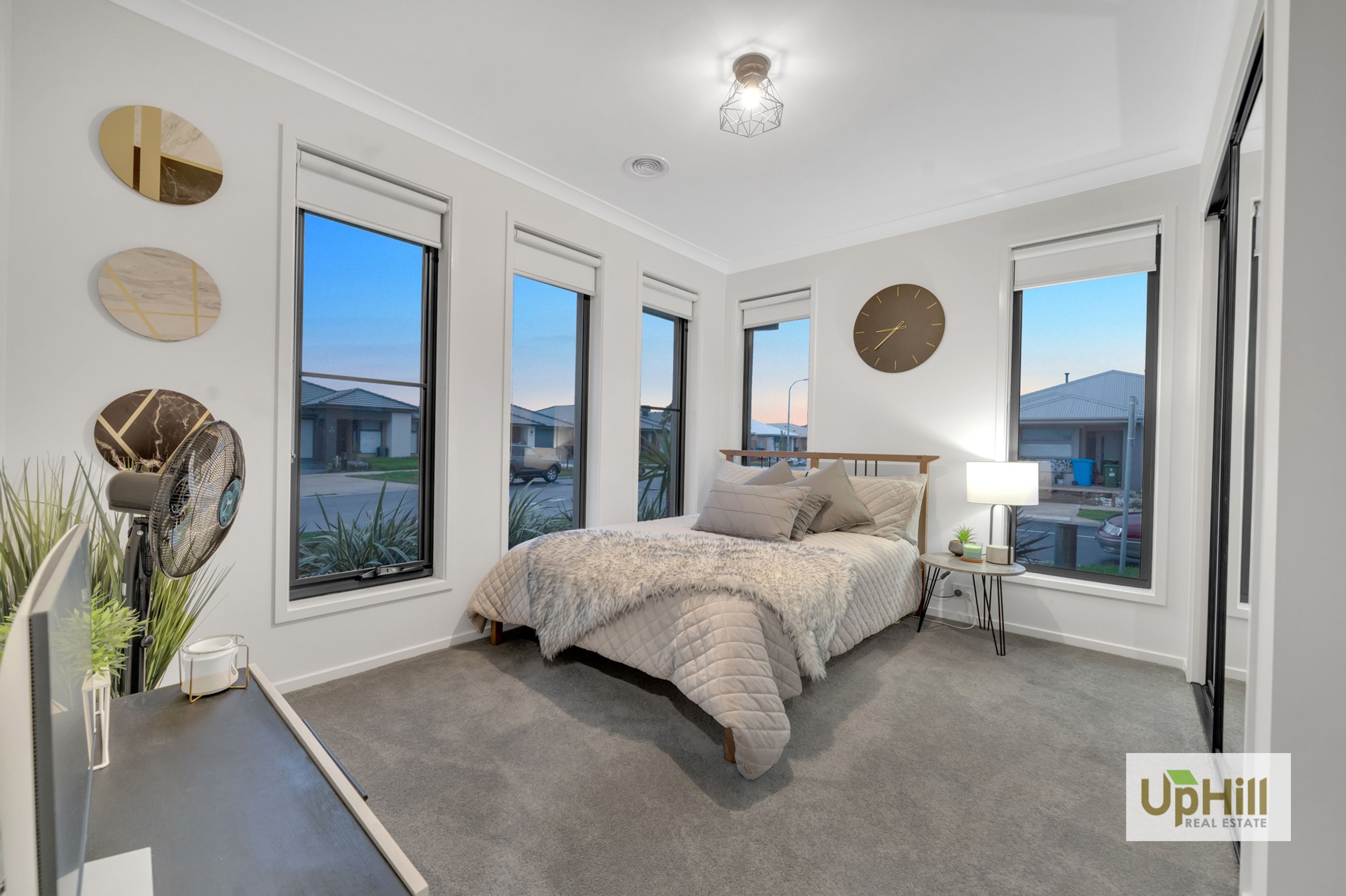 47 Khan Boulevard, Clyde North - Thumbnail 3