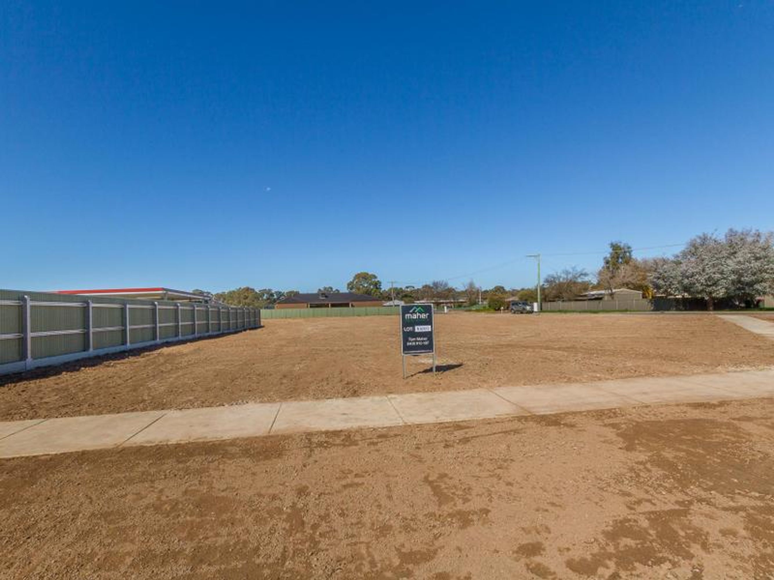166 Myrtle Road, Ascot, Ascot - Thumbnail 5